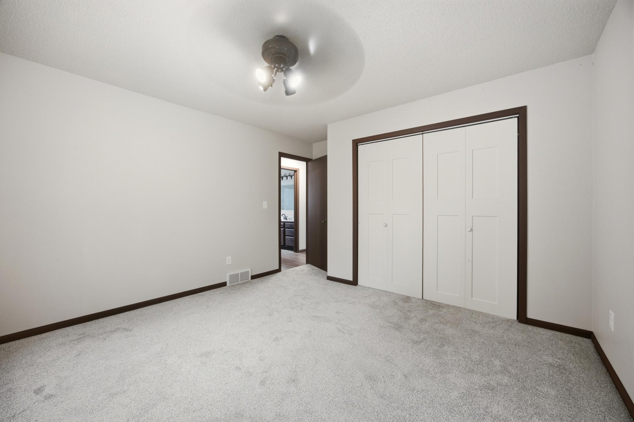 609 Lily Lane Property Photo 20