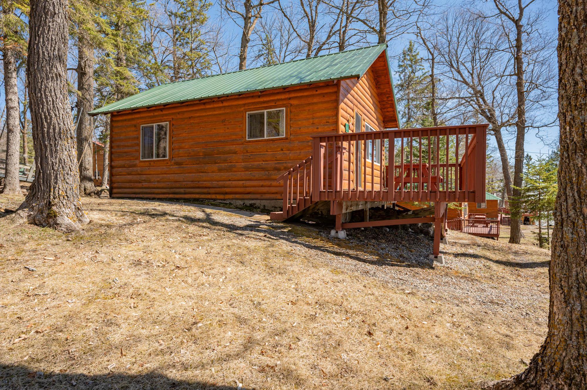 49231 County Road 173 Cabin 2 Property Photo 4