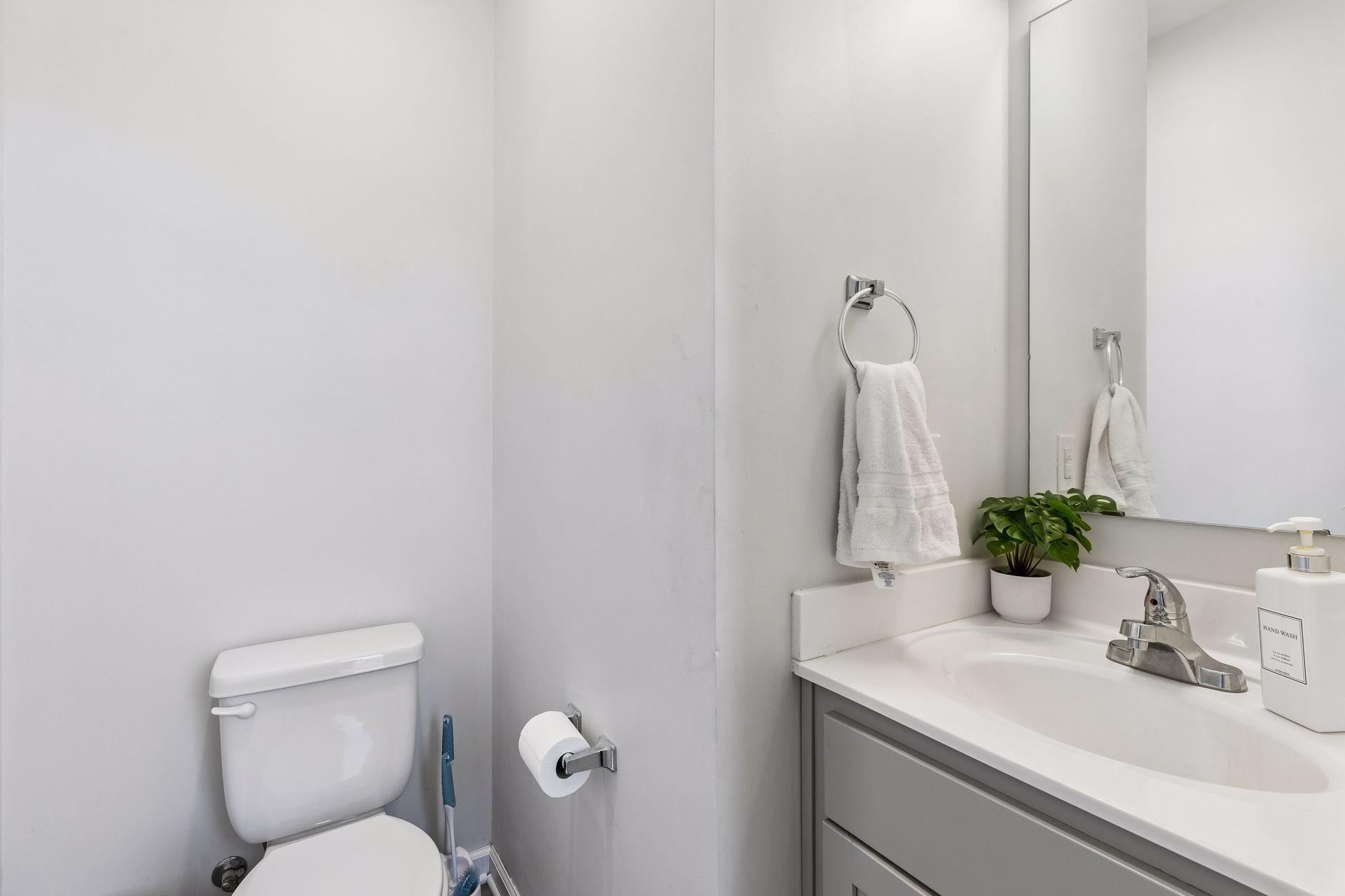 2109 Aldrich Avenue S Property Photo 8