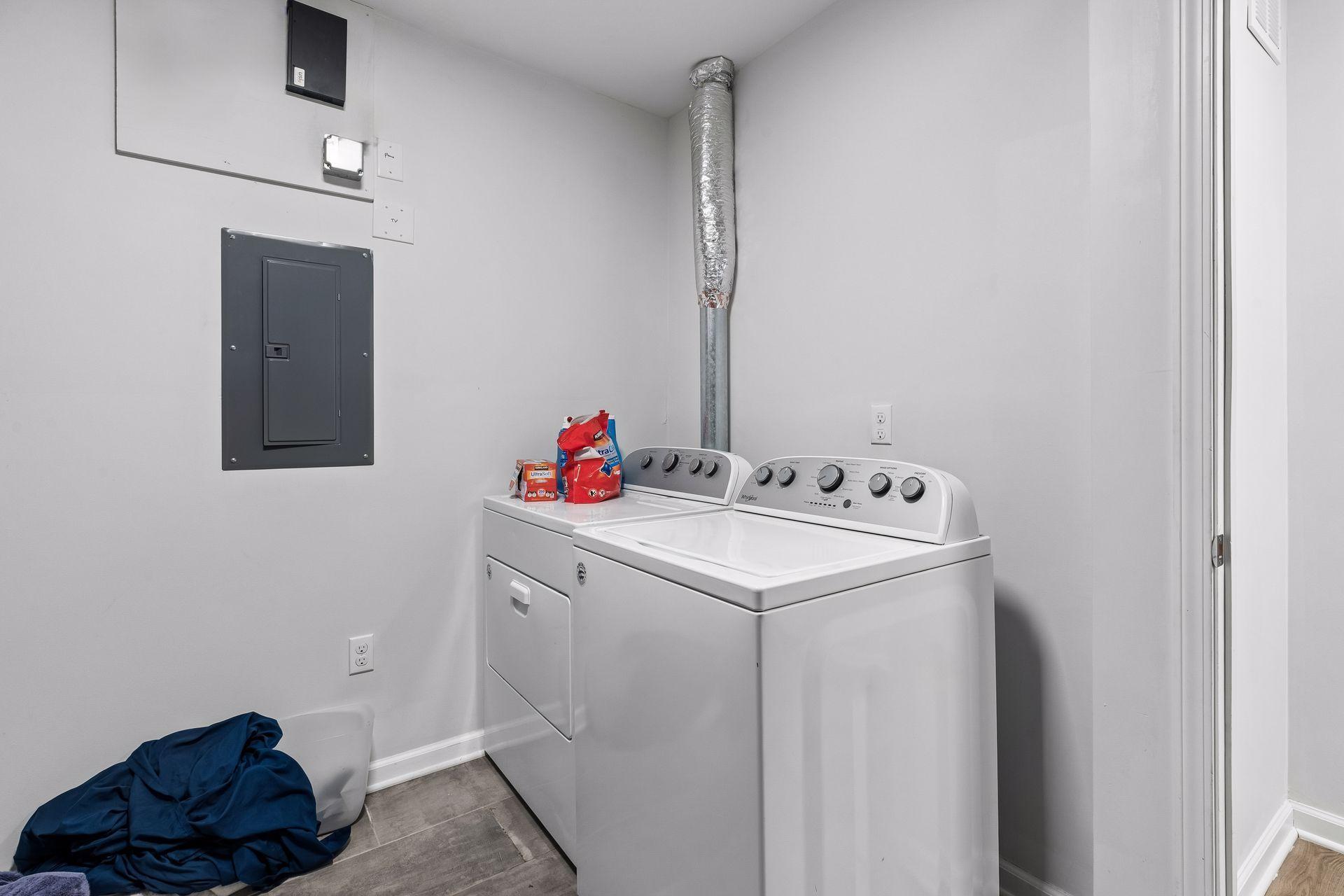 2109 Aldrich Avenue S Property Photo 18