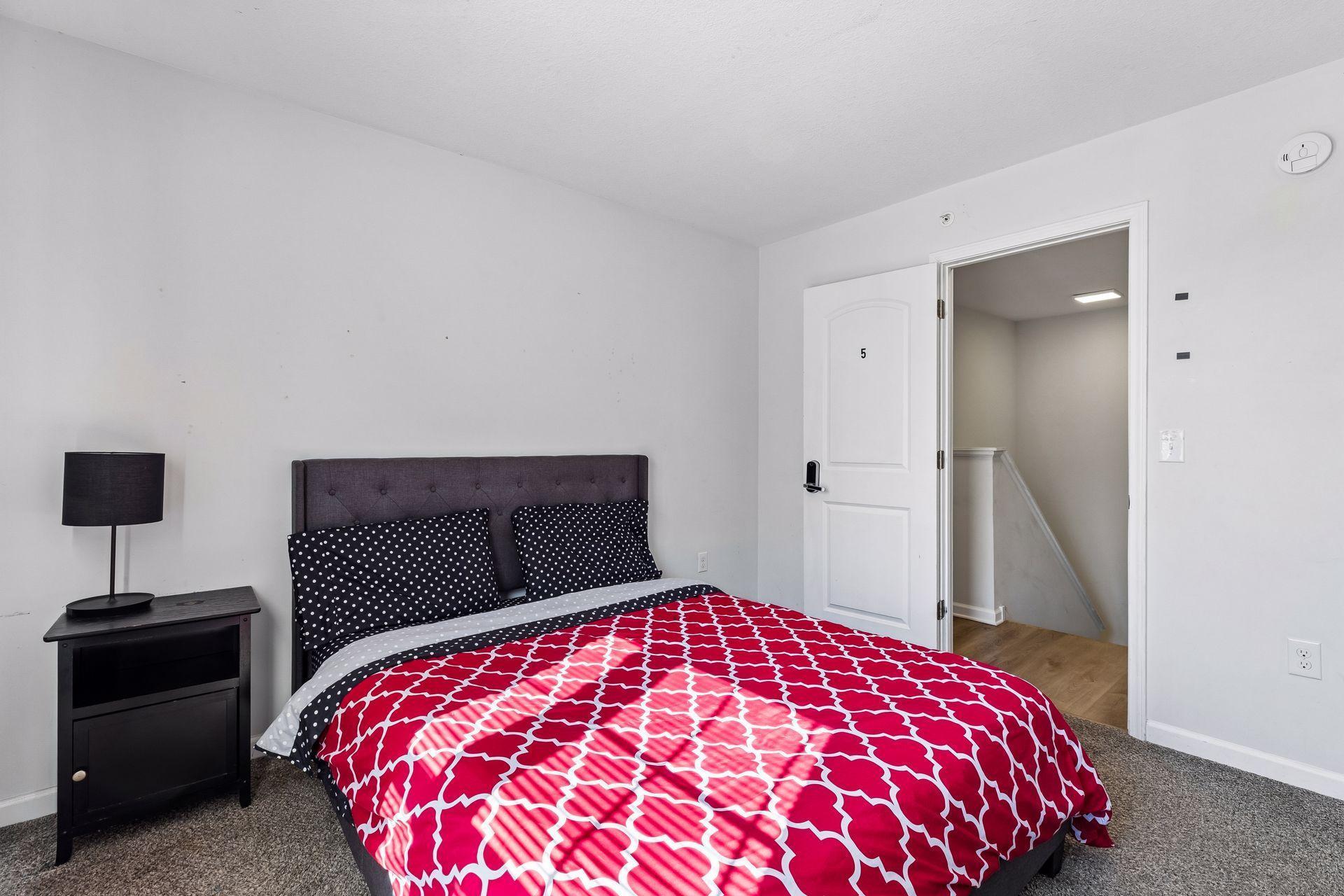 2109 Aldrich Avenue S Property Photo 34