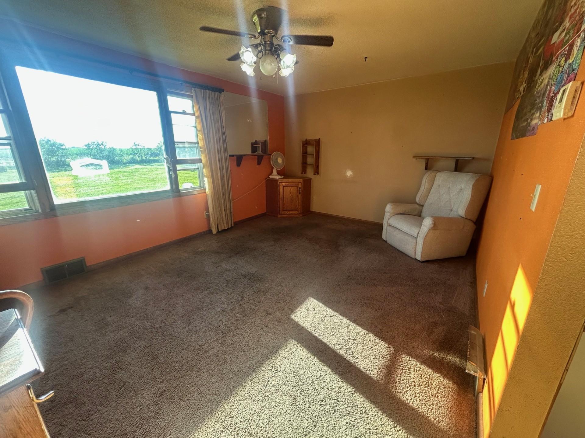 38676 647th Avenue Property Photo 4
