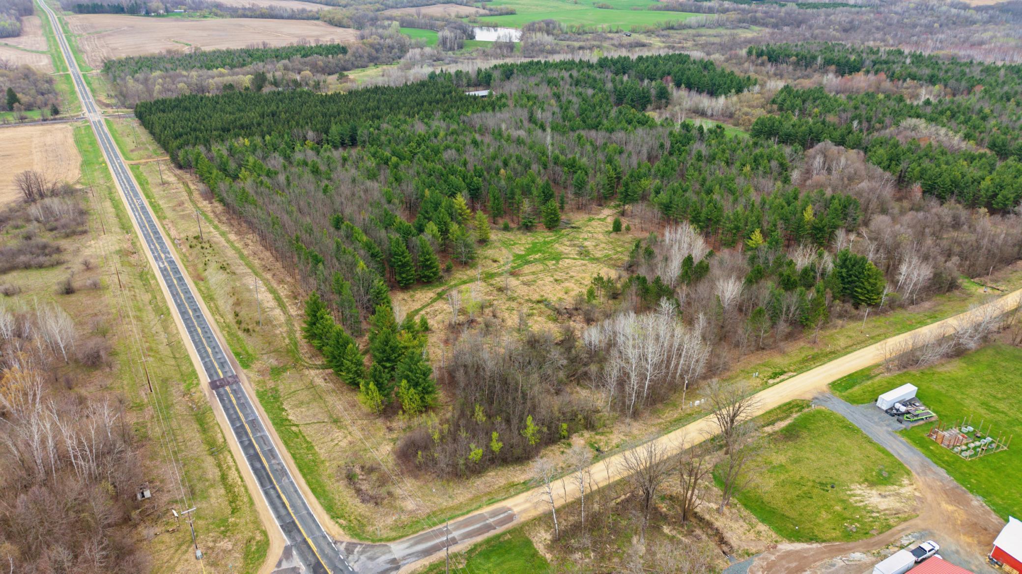 1725 Hwy 128 Property Photo 4