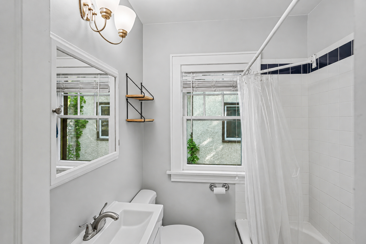 3623 Russell Avenue N Property Photo 12