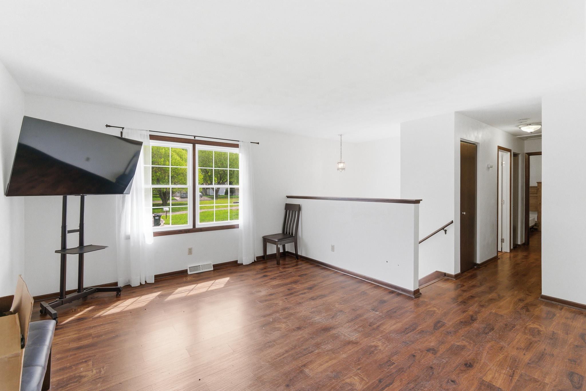309 8th Avenue Nw Property Photo 4