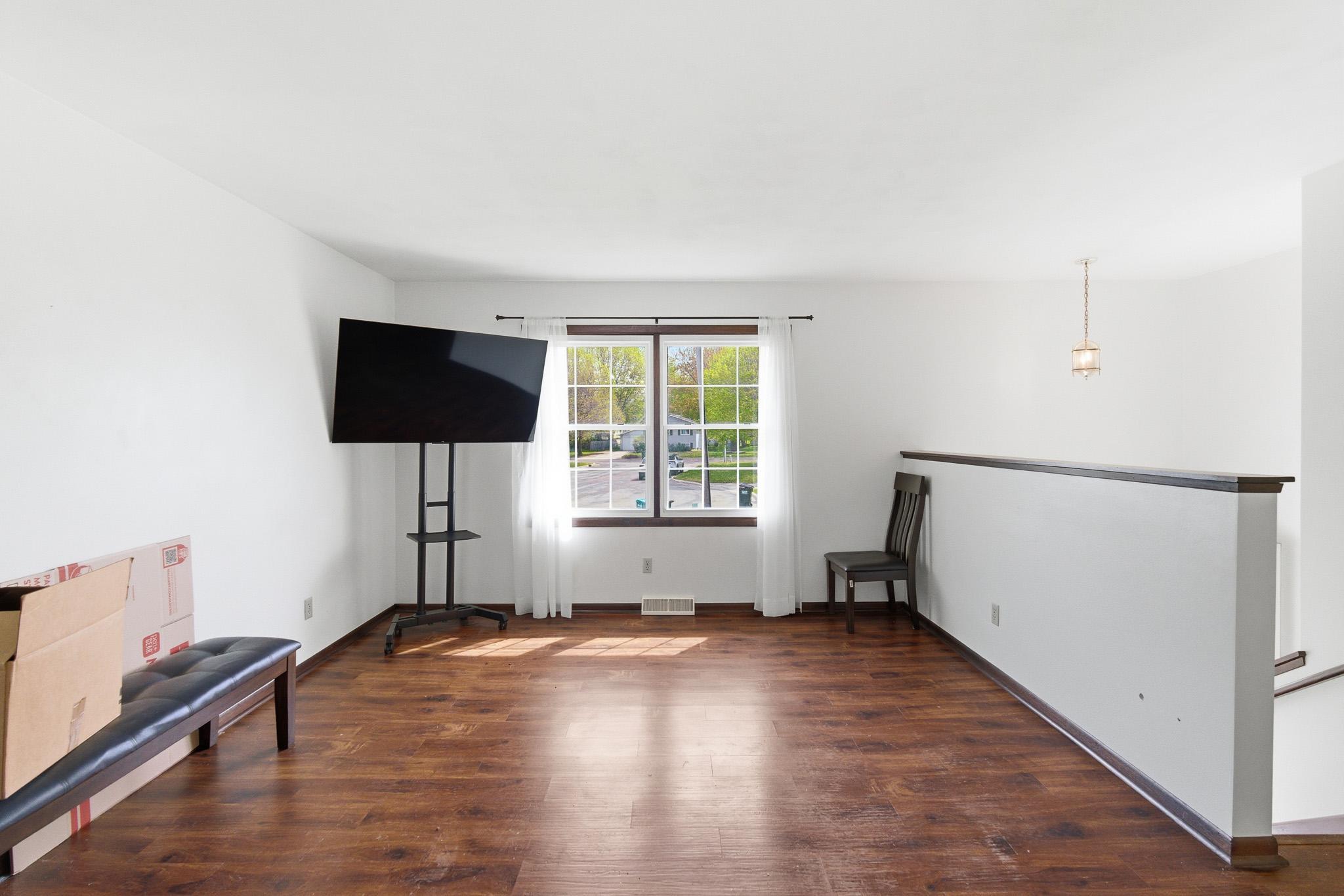309 8th Avenue Nw Property Photo 5