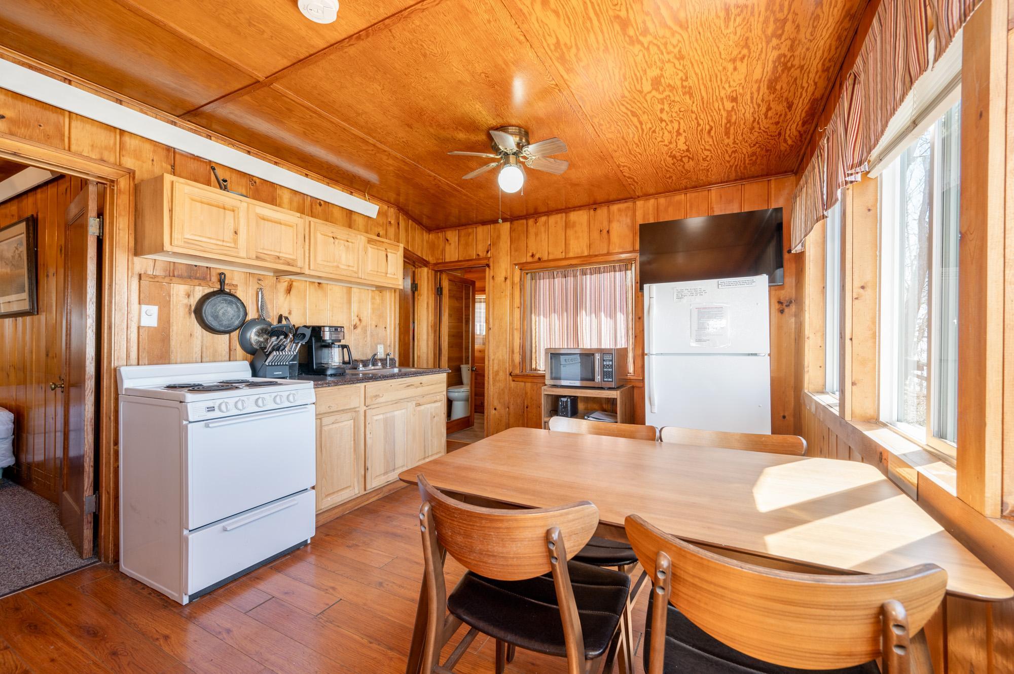 49231 County Road 173 Cabin 6 Property Photo 10