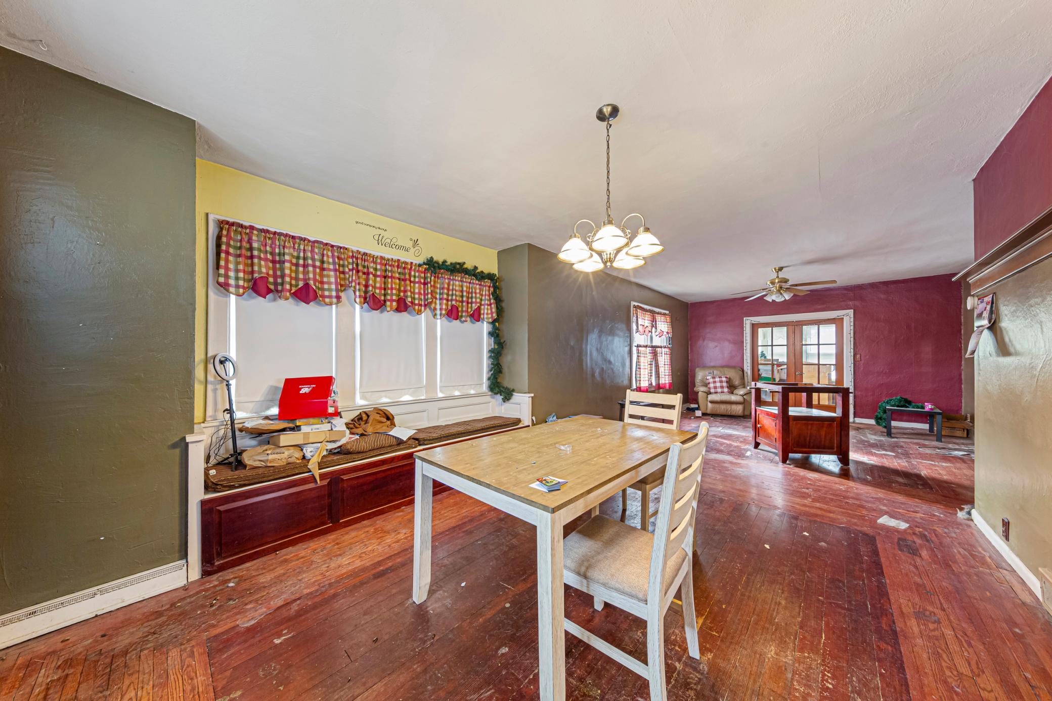 1606 Greeley Avenue N Property Photo 11