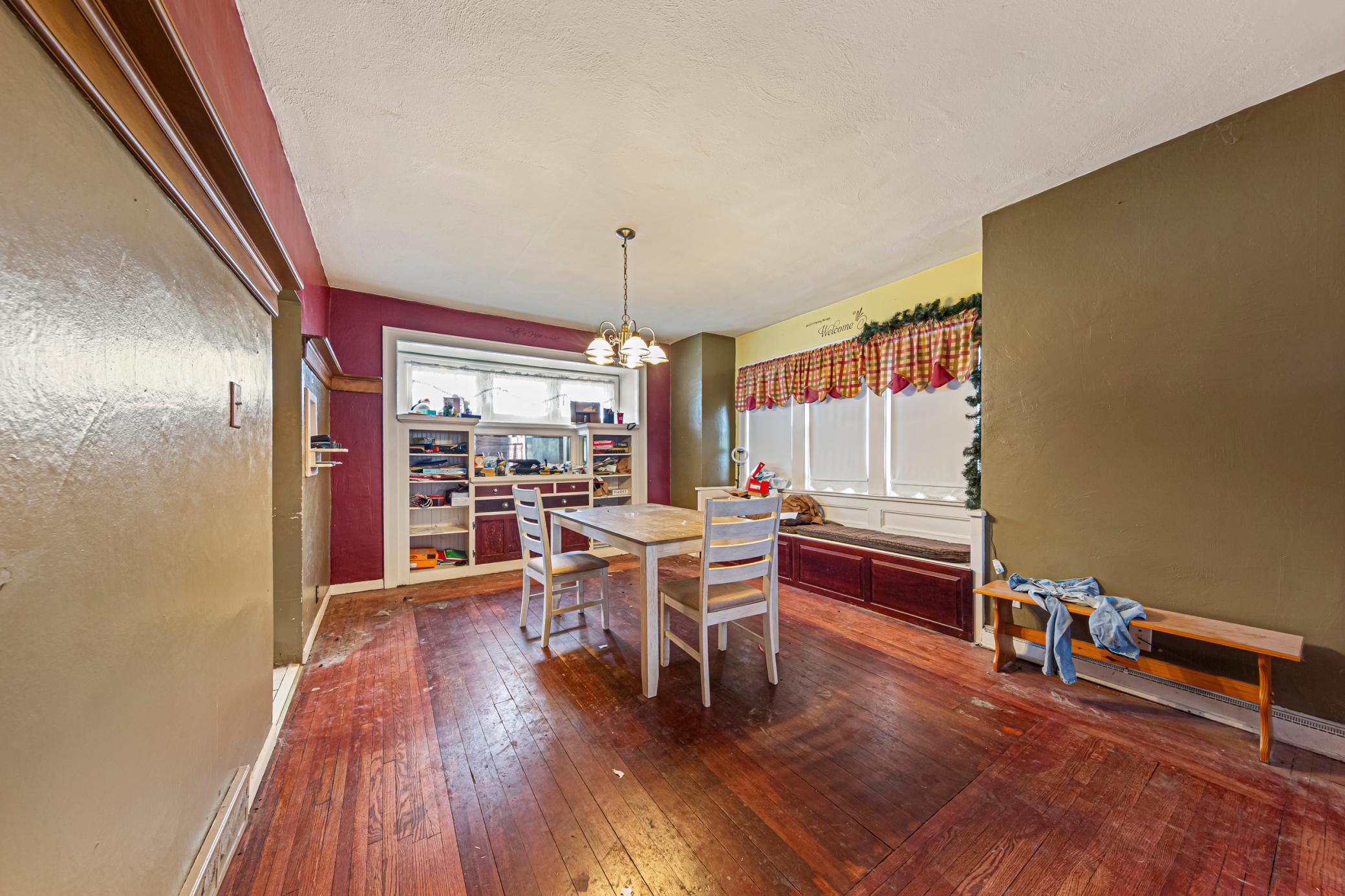 1606 Greeley Avenue N Property Photo 13