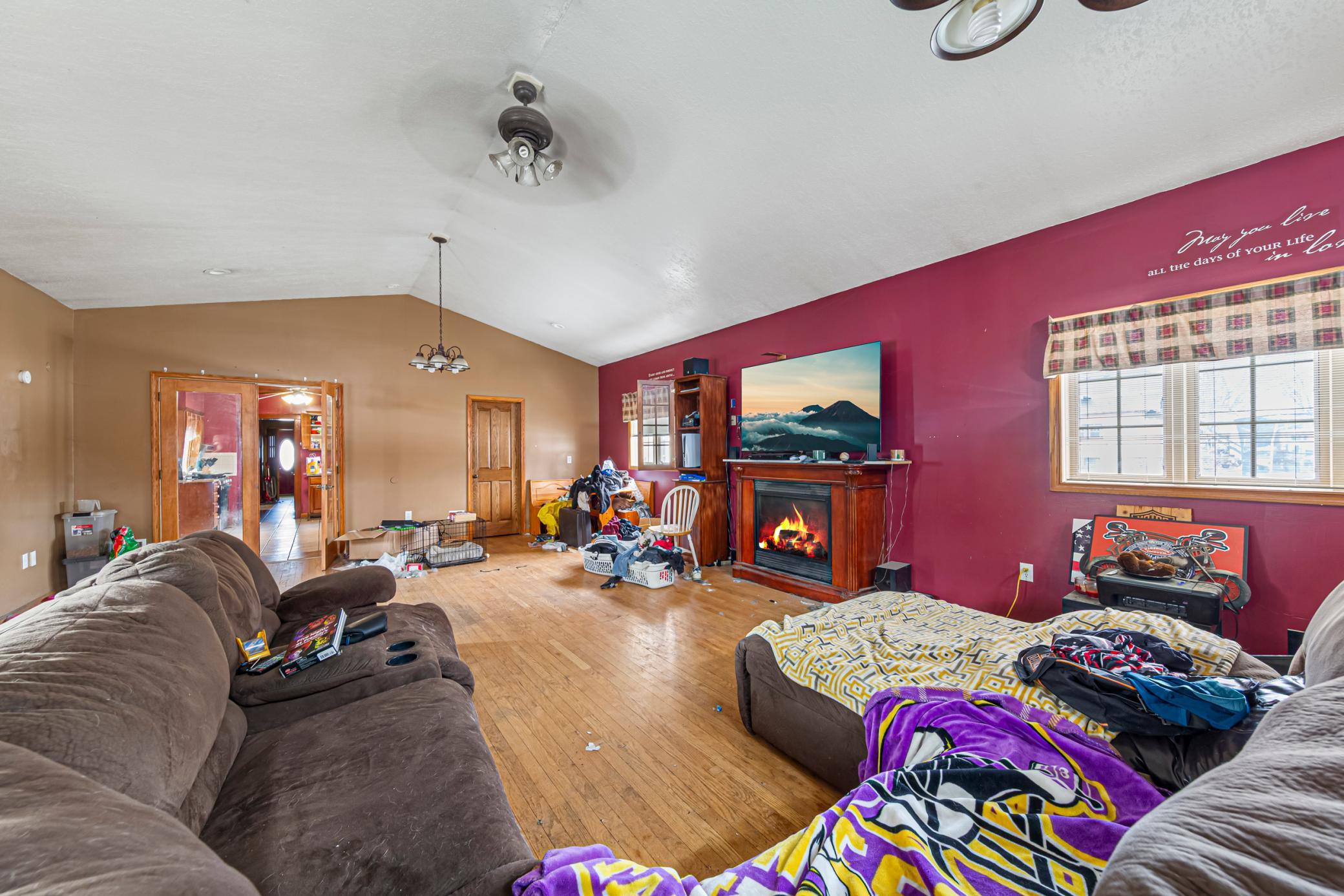 1606 Greeley Avenue N Property Photo 16