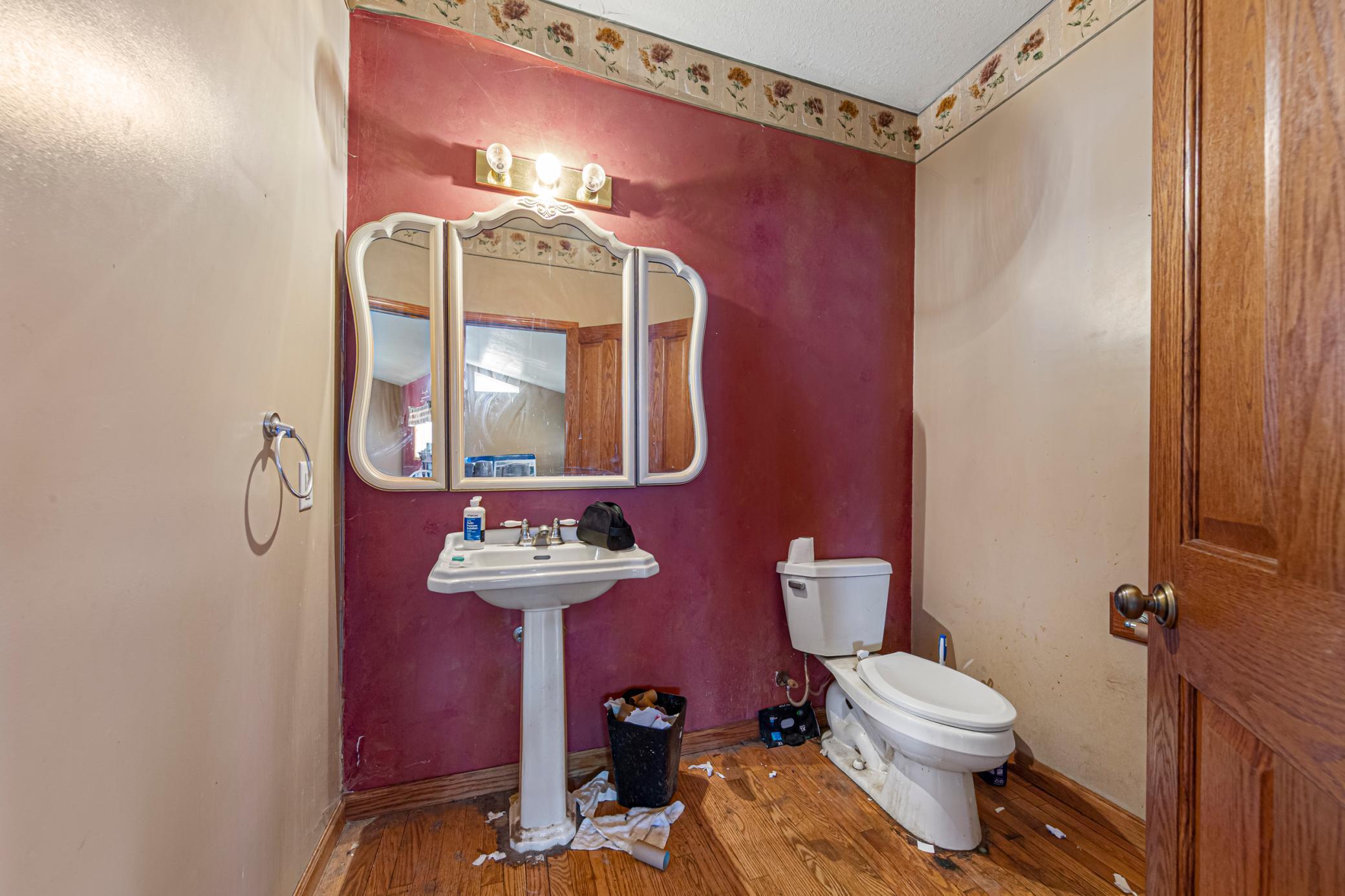 1606 Greeley Avenue N Property Photo 19