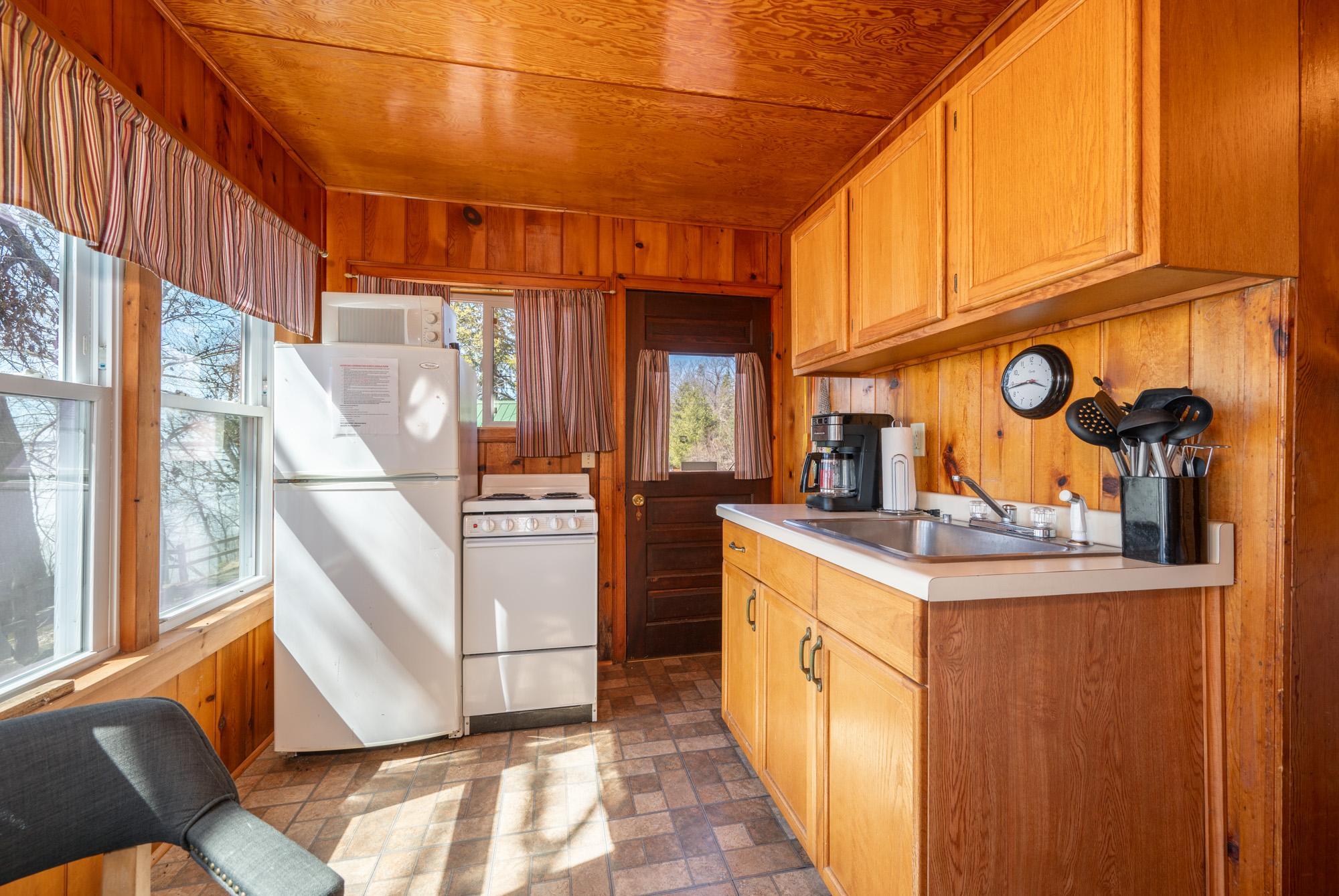 49231 County Road 173 Cabin 9 Property Photo 6