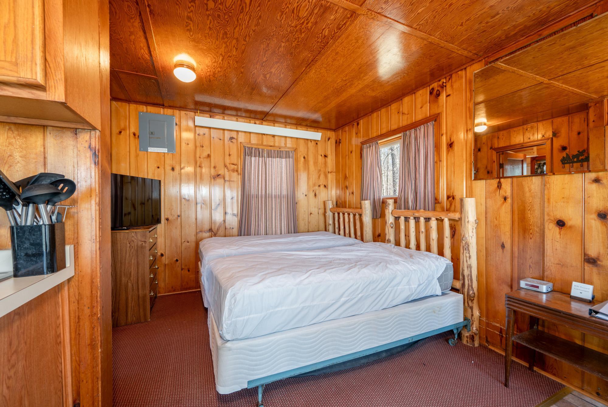 49231 County Road 173 Cabin 9 Property Photo 8