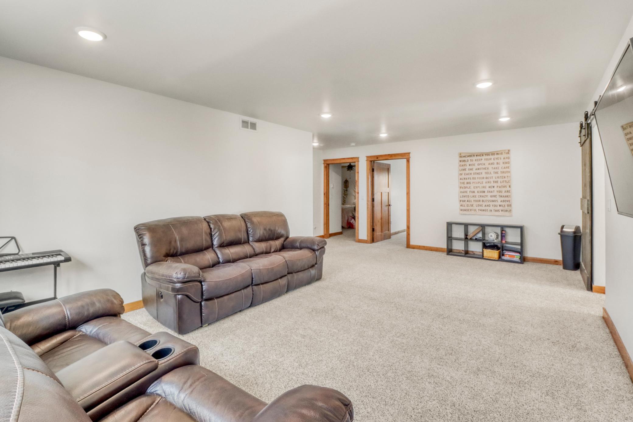 51509 County Highway 9 Property Photo 23