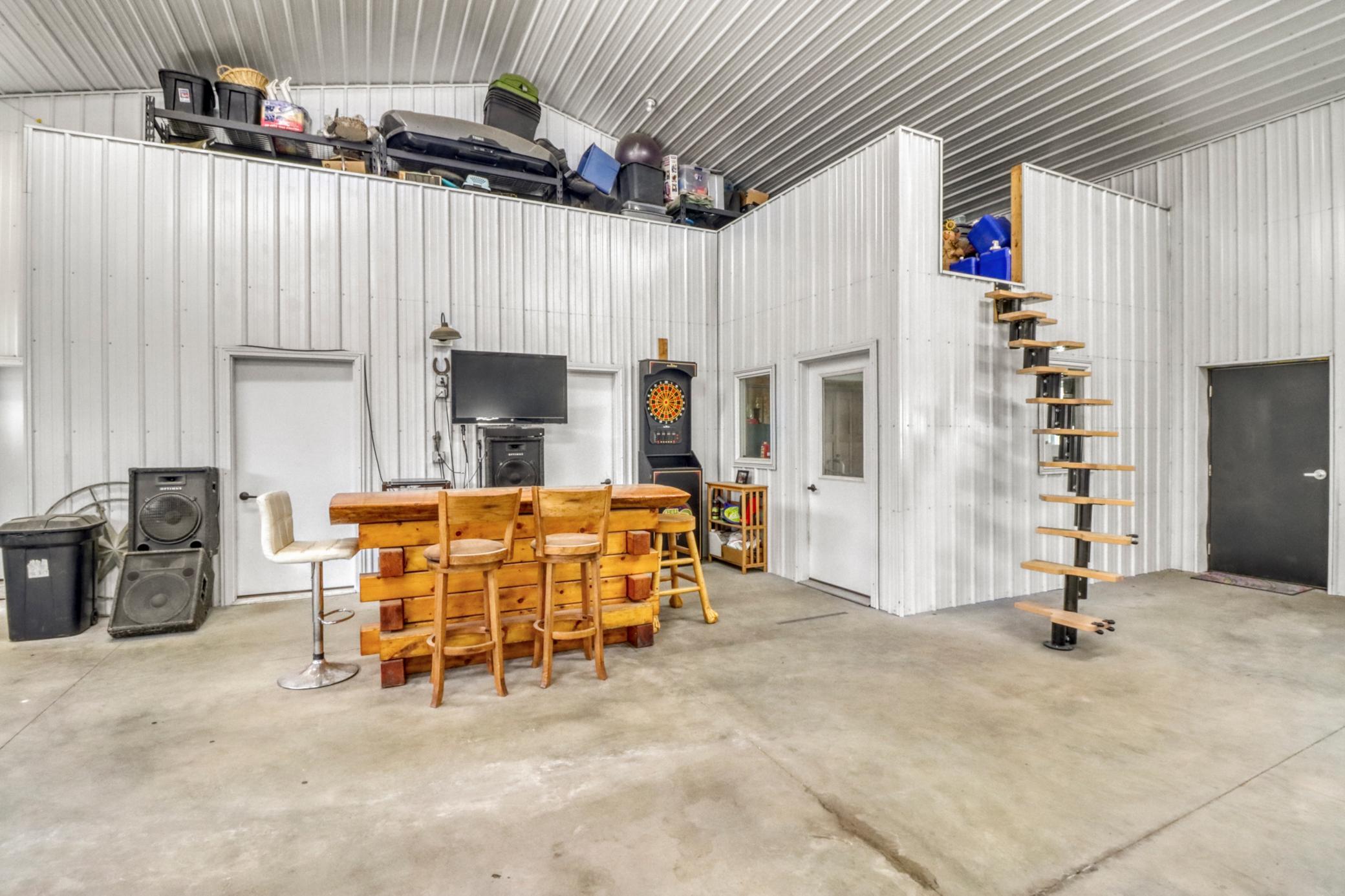 51509 County Highway 9 Property Photo 46