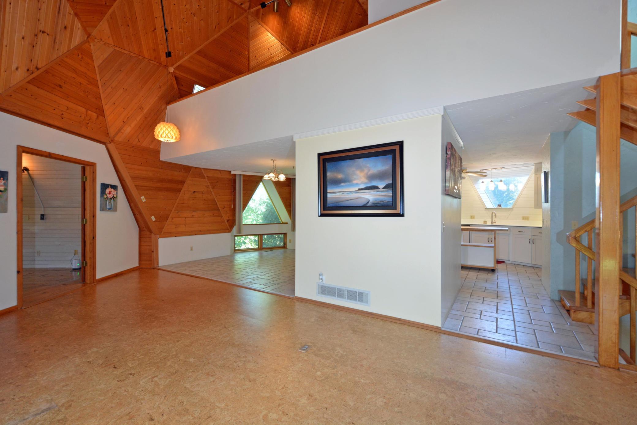 9588 County Road 5 Ne Property Photo 10