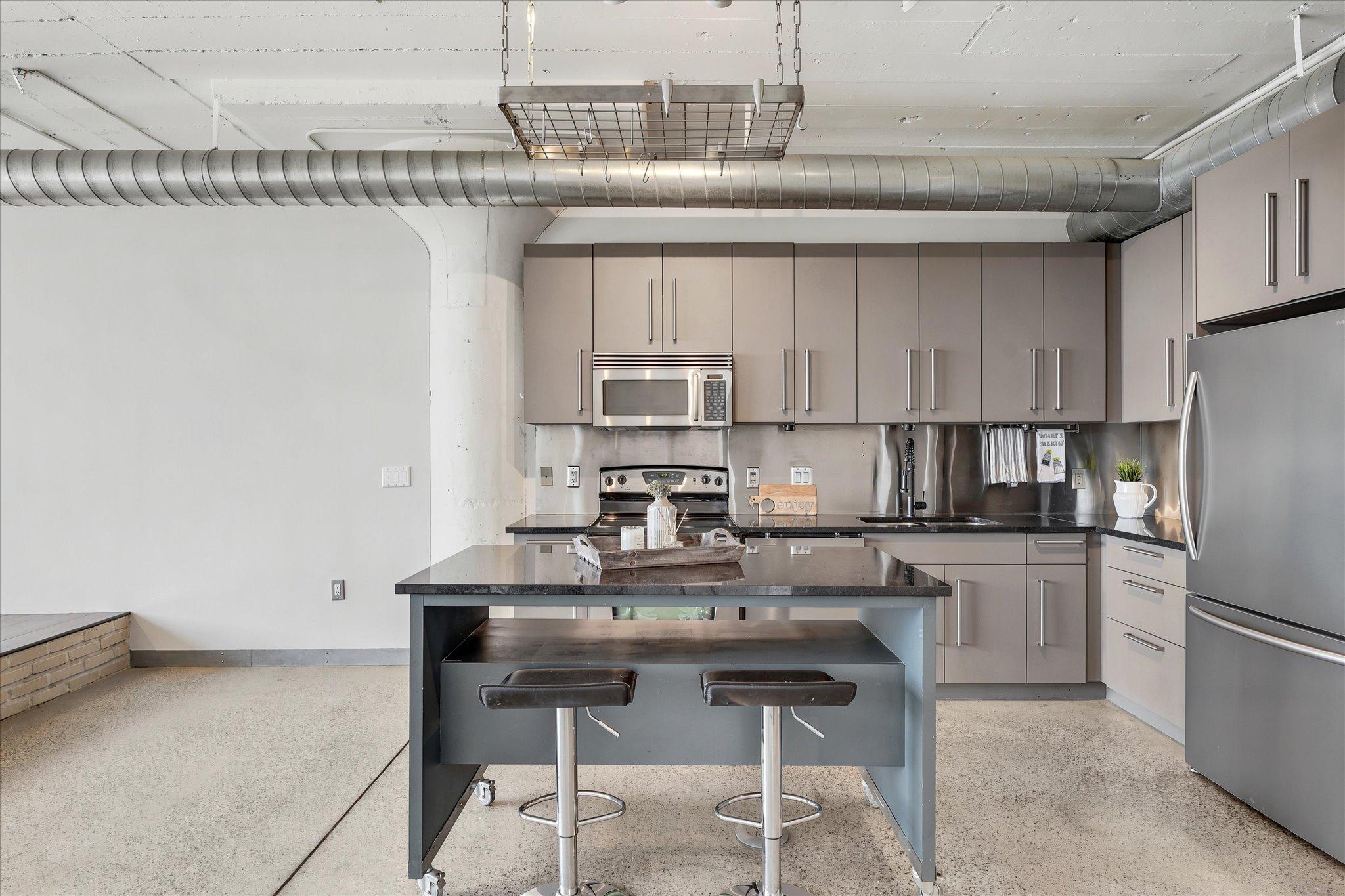 2929 Chicago Avenue 1002 Property Photo 13