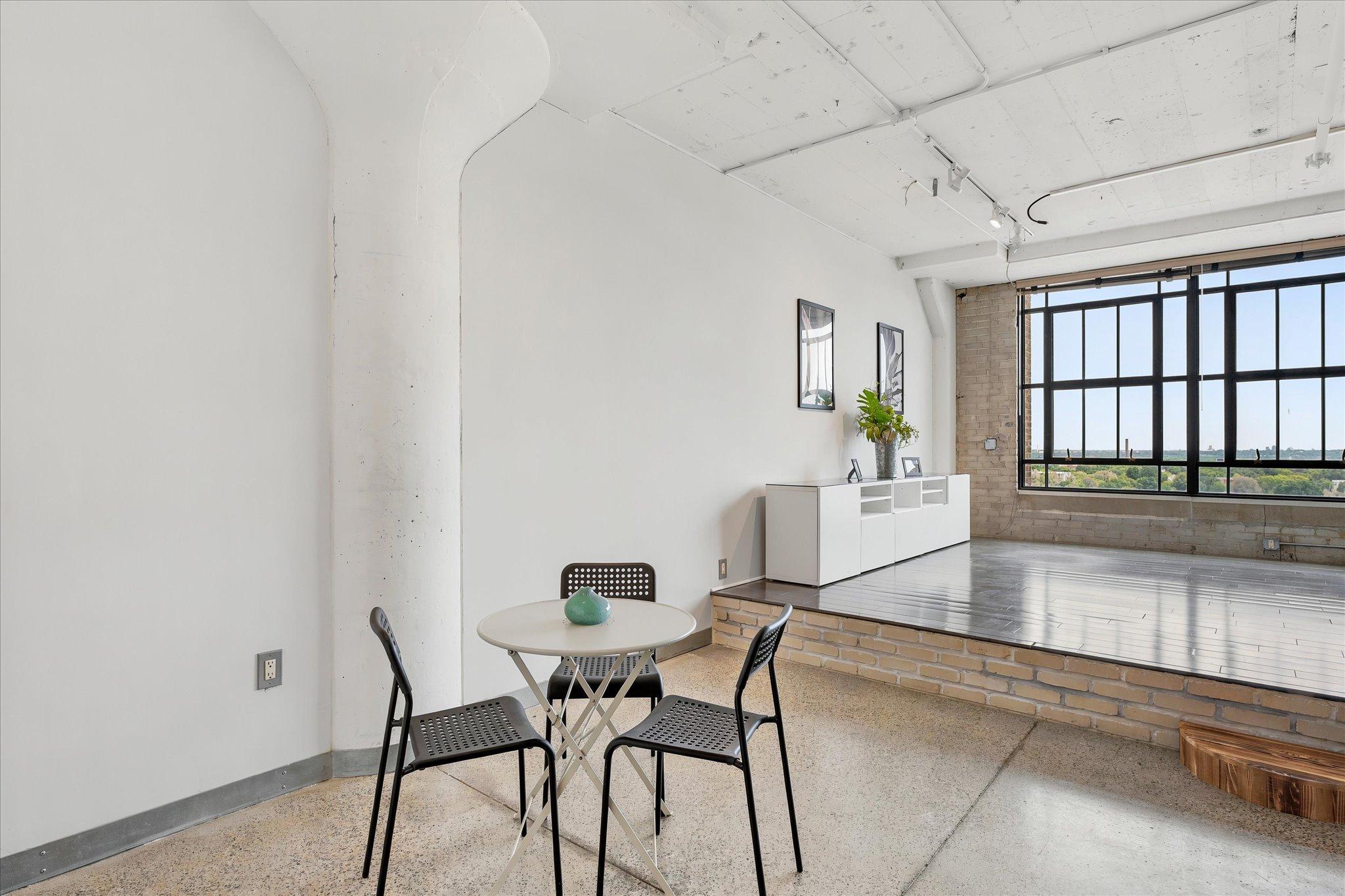 2929 Chicago Avenue 1002 Property Photo 17
