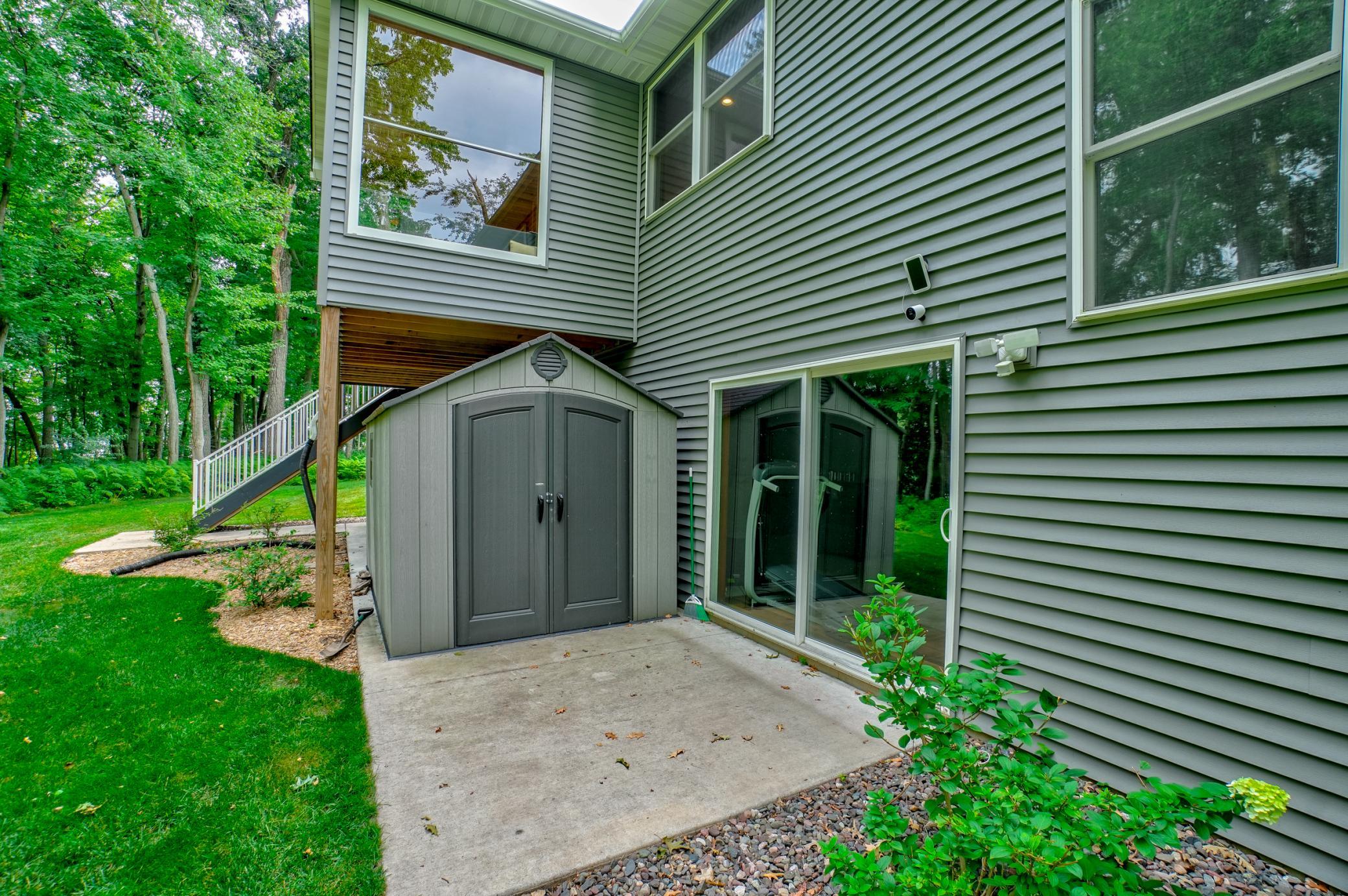 19180 Meadowridge Ln Circle N Property Photo 51
