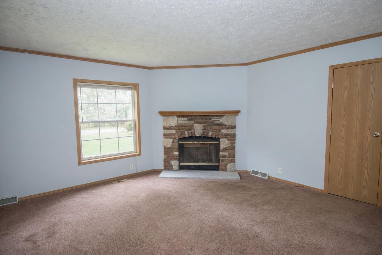 23829 Bulrush Drive Property Photo 9