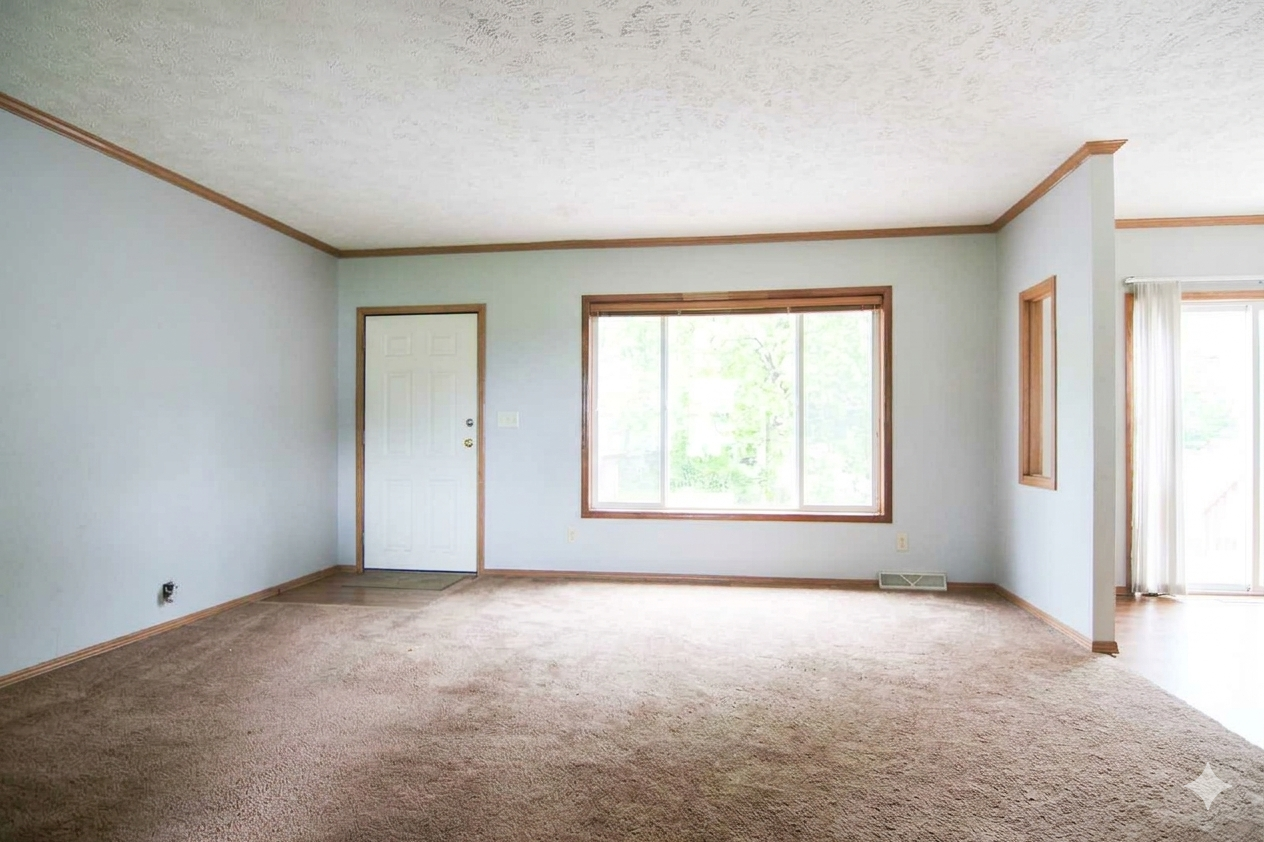 23829 Bulrush Drive Property Photo 10