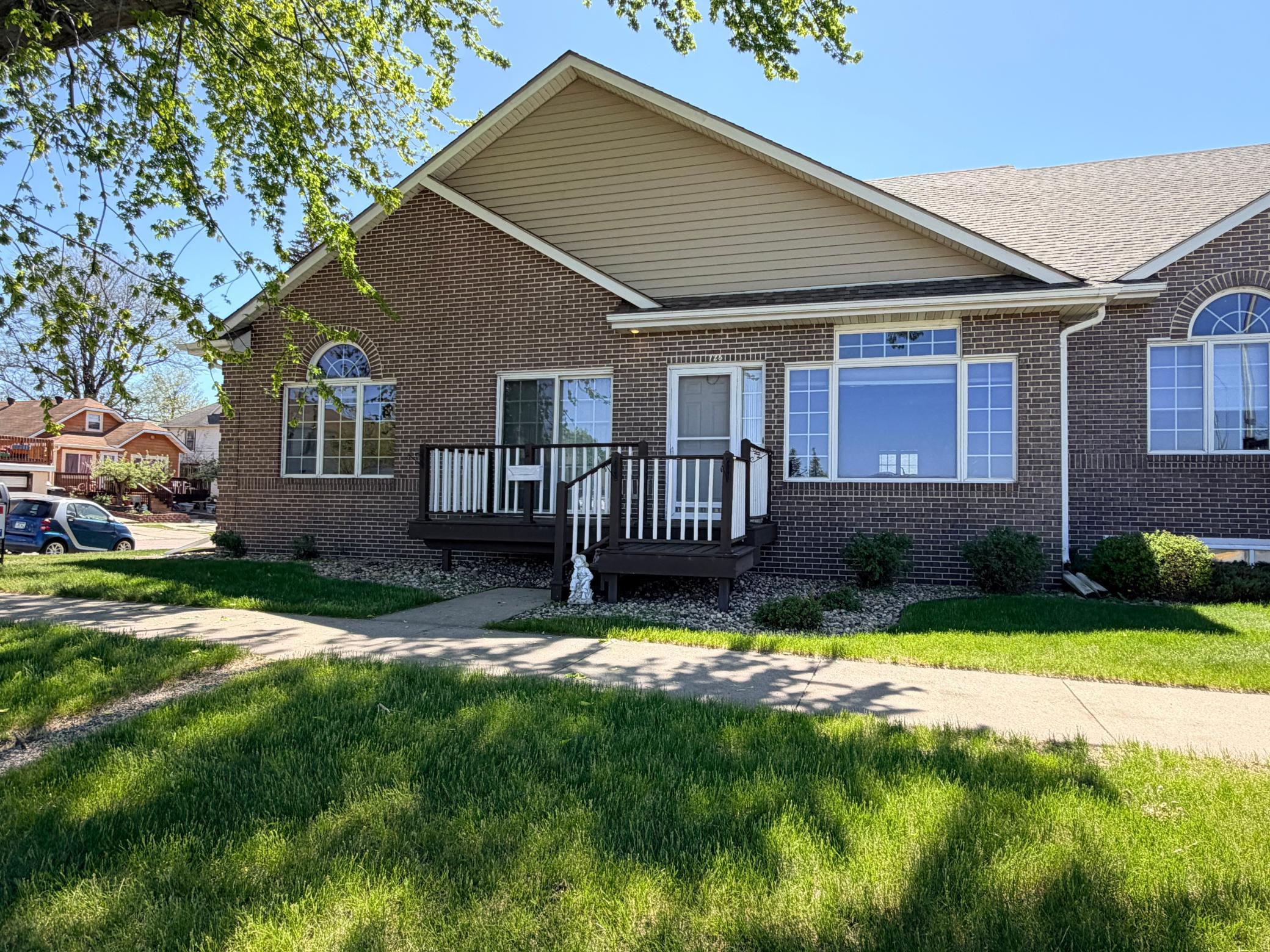 726 3rd Avenue Property Photo 3