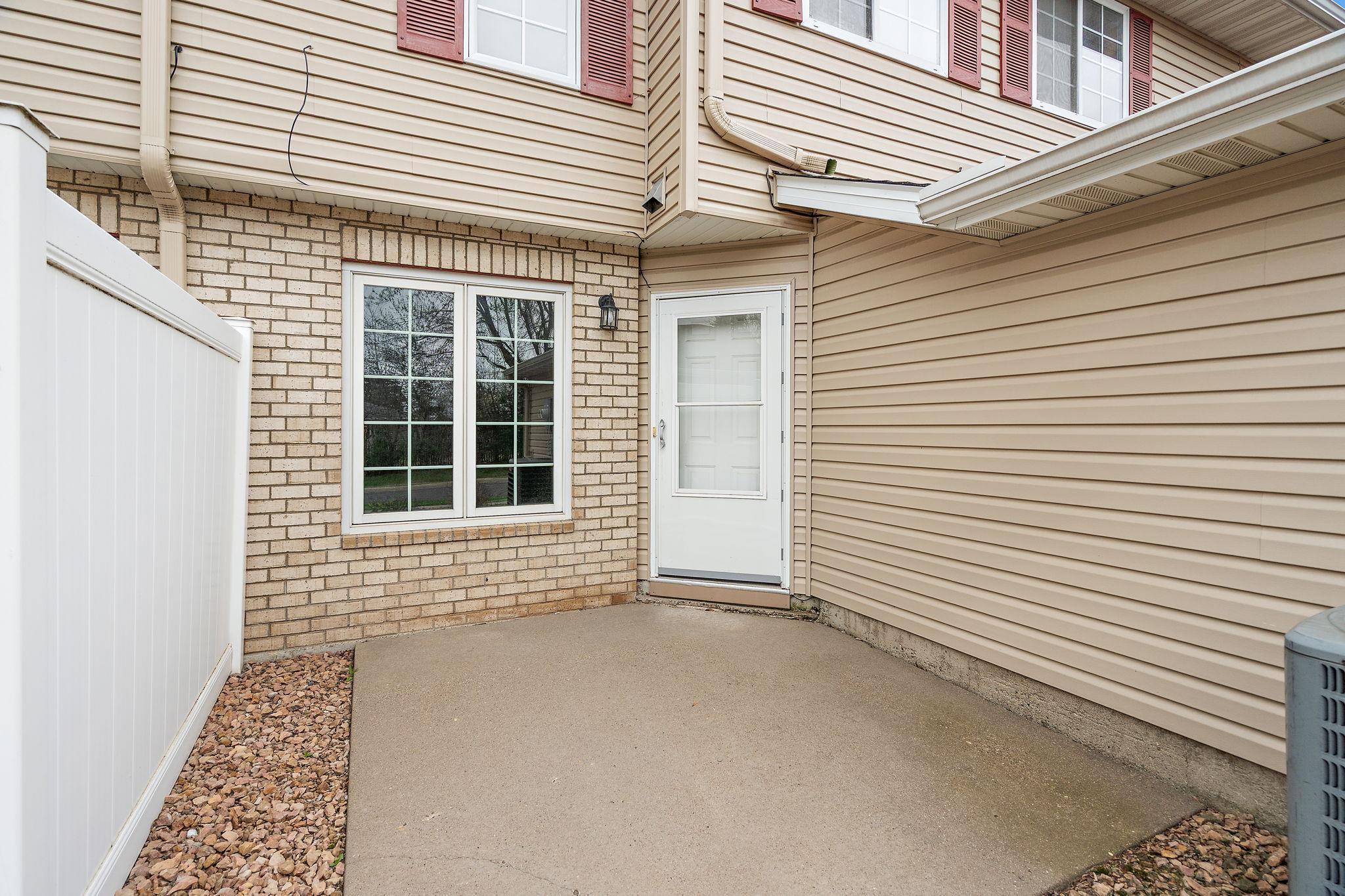 208 E Orchard Street Property Photo 5