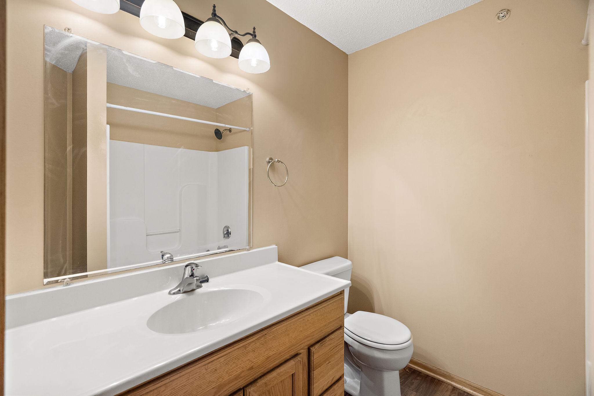 208 E Orchard Street Property Photo 16
