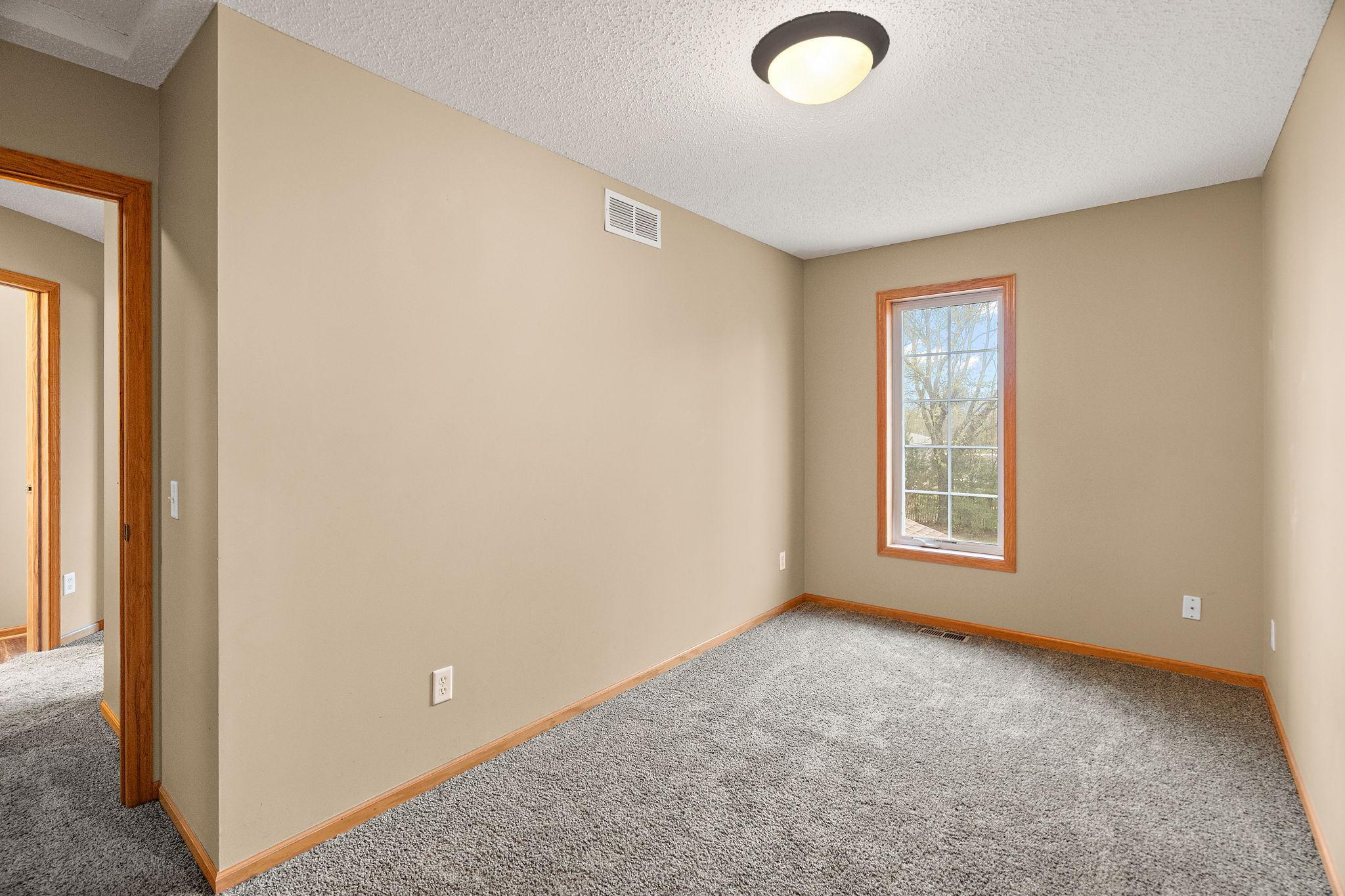 208 E Orchard Street Property Photo 19