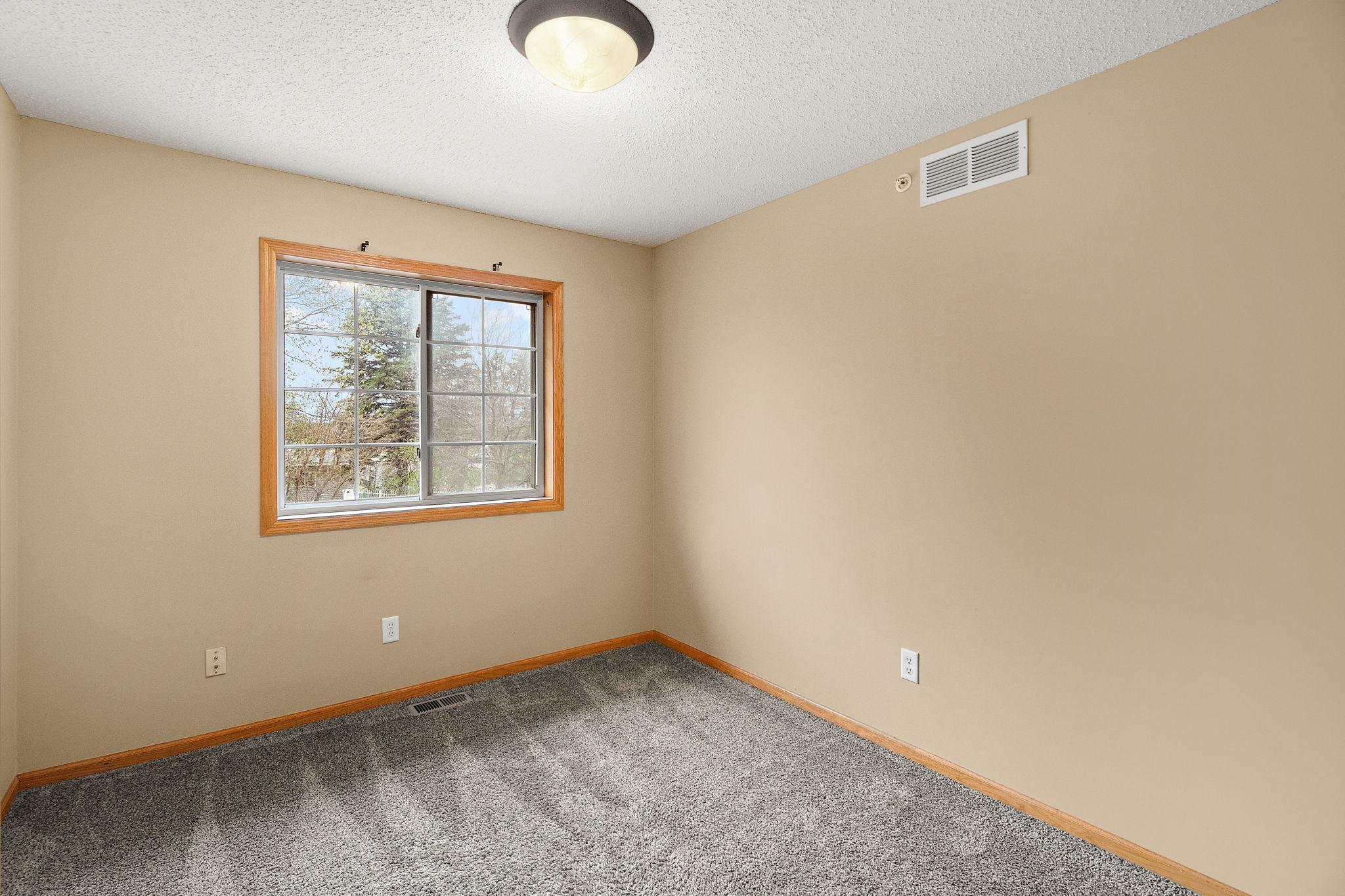 208 E Orchard Street Property Photo 21