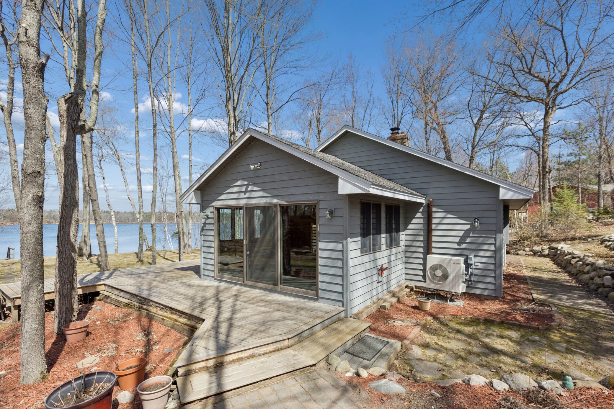 19548 Blue Lane E Property Photo 5