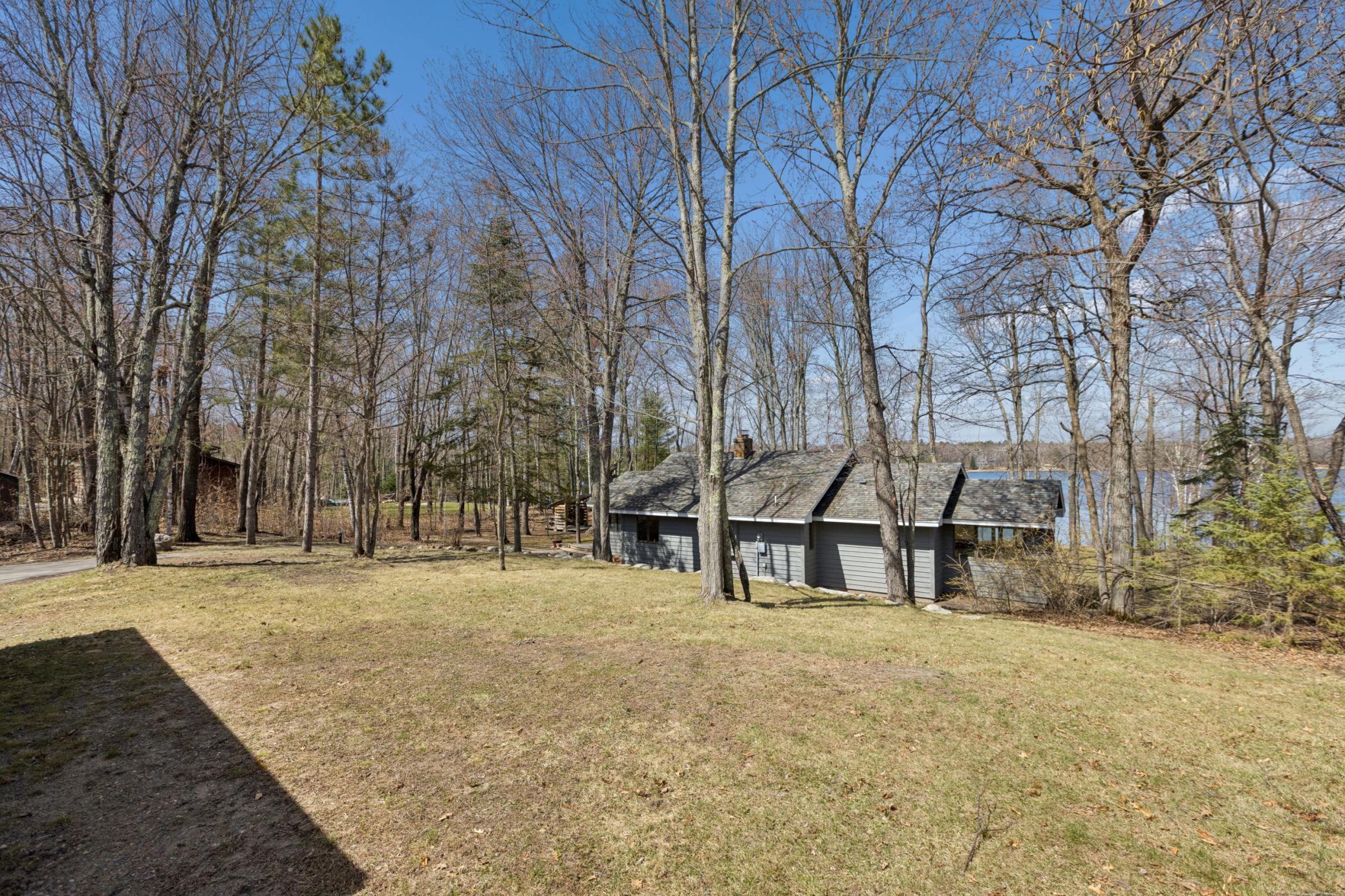 19548 Blue Lane E Property Photo 24