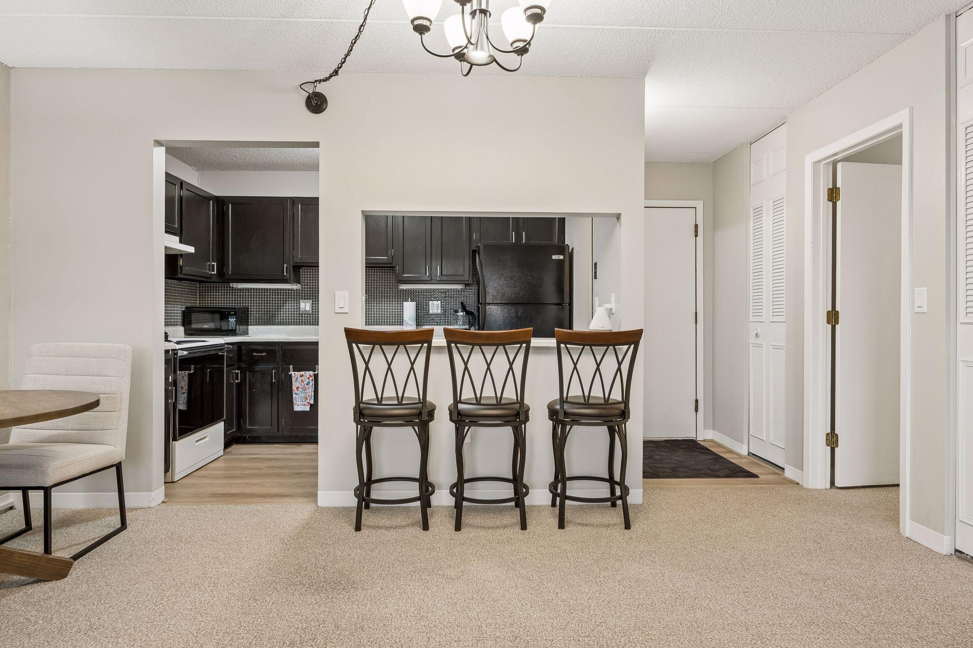 10411 Cedar Lake Road 515 Property Photo 2