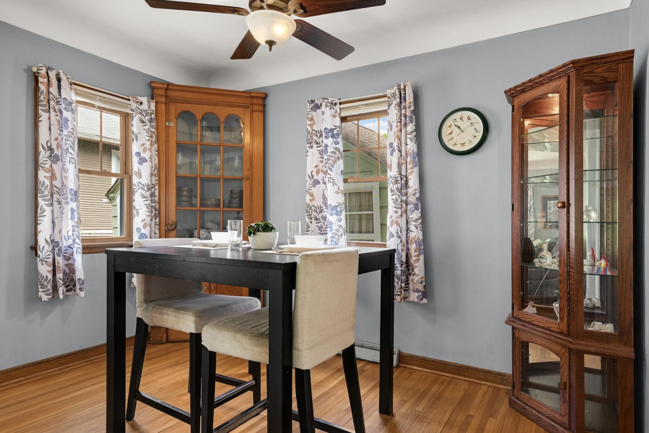 209 Robie Street W Property Photo 7