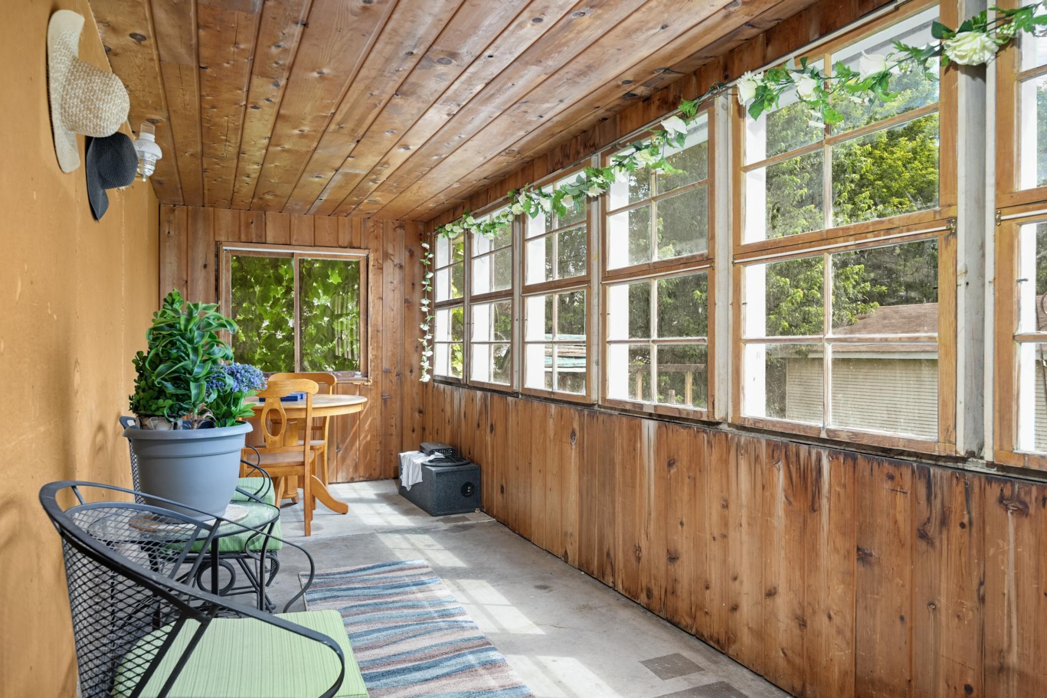 209 Robie Street W Property Photo 15
