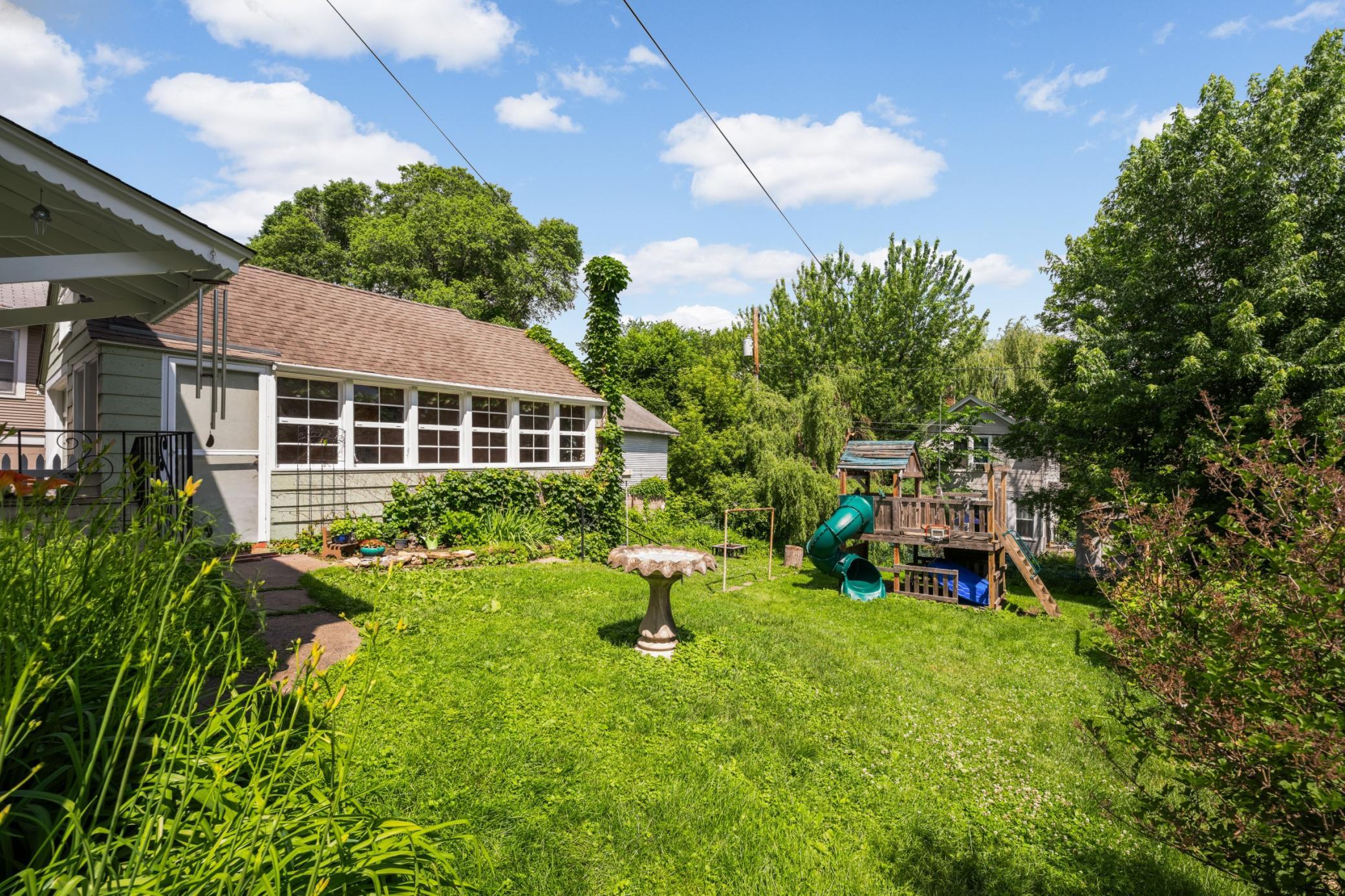 209 Robie Street W Property Photo 24