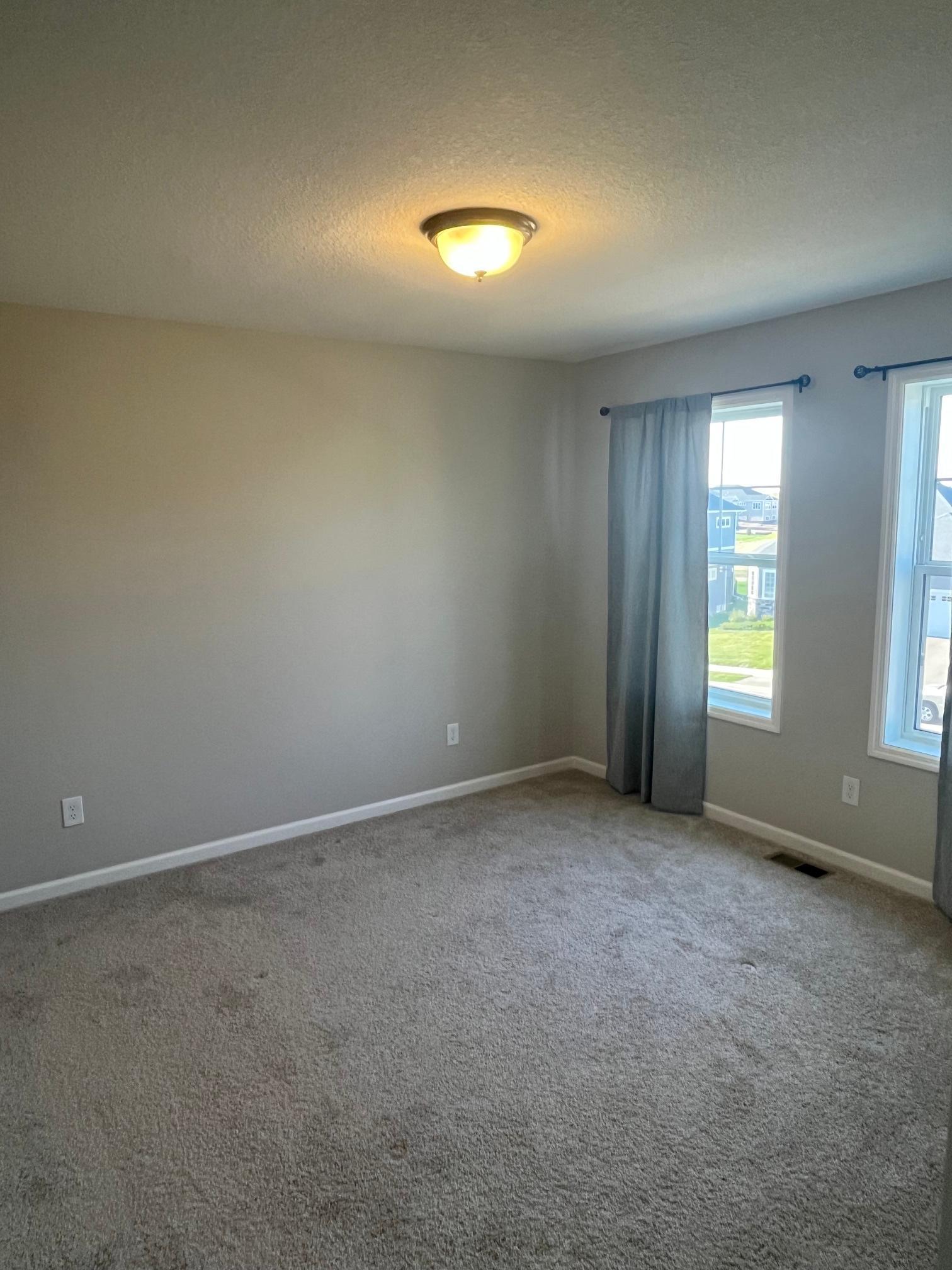 3790 Thrush Street Property Photo 9