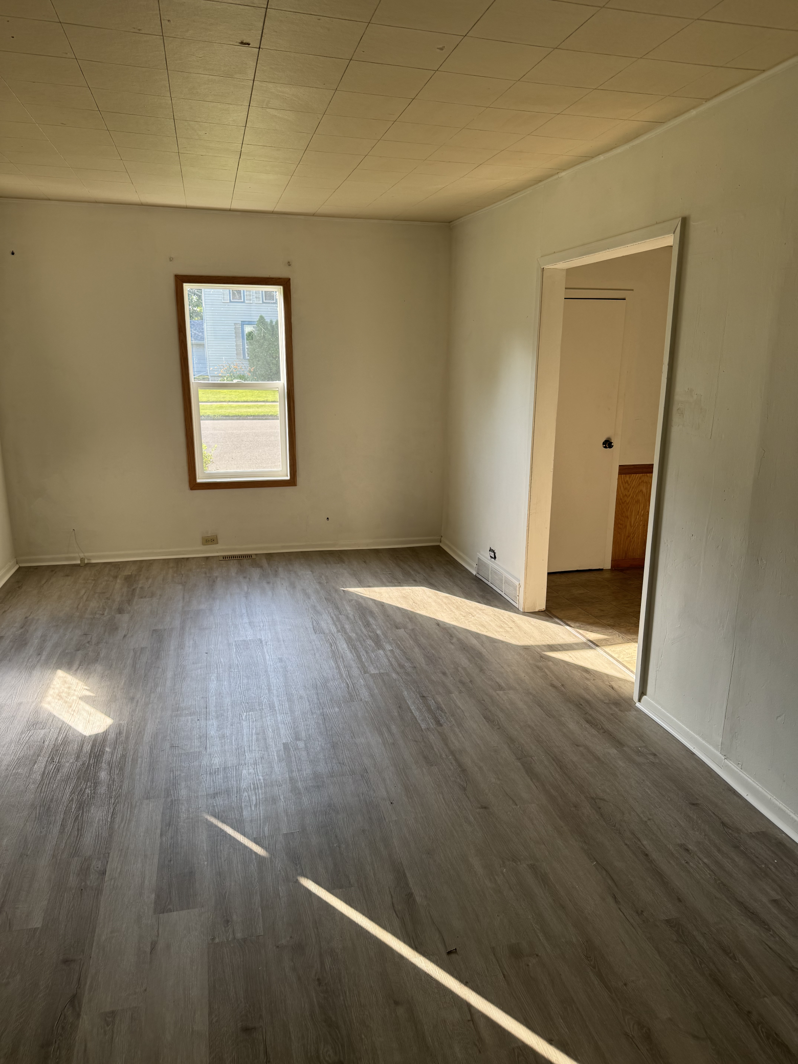 410 Lynd Street Property Photo 6