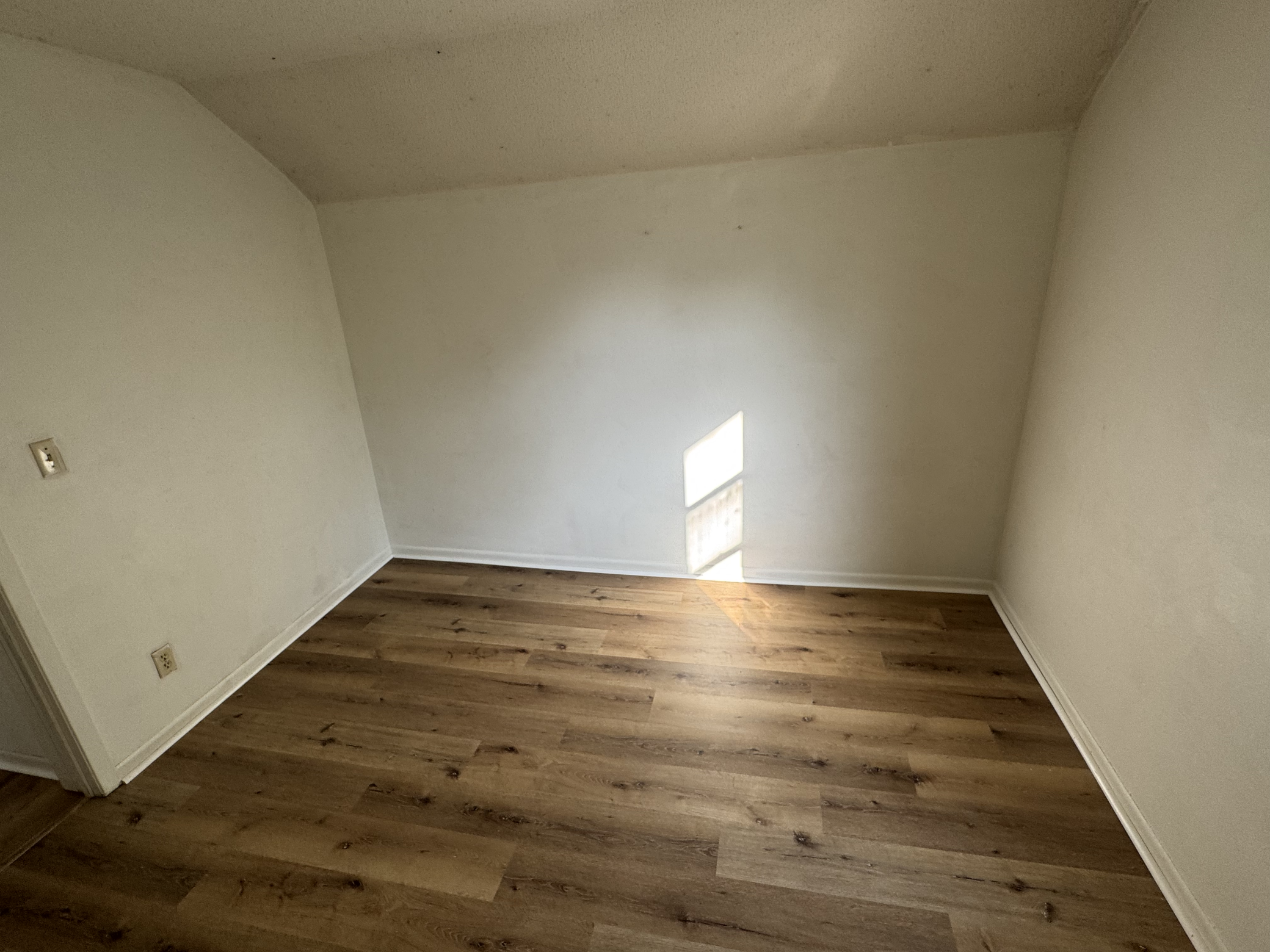 410 Lynd Street Property Photo 13
