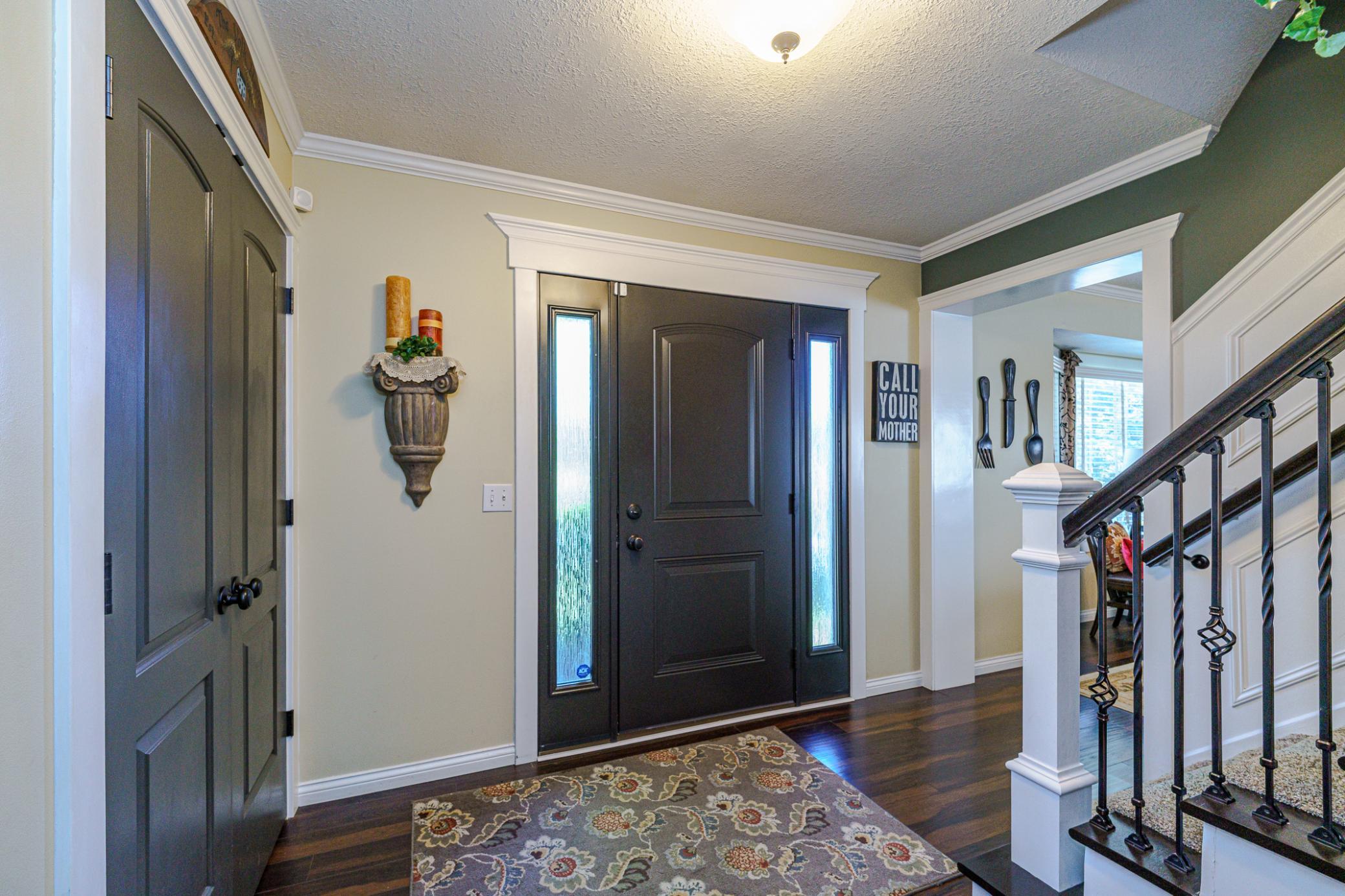 613 Chicago Drive Property Photo 4