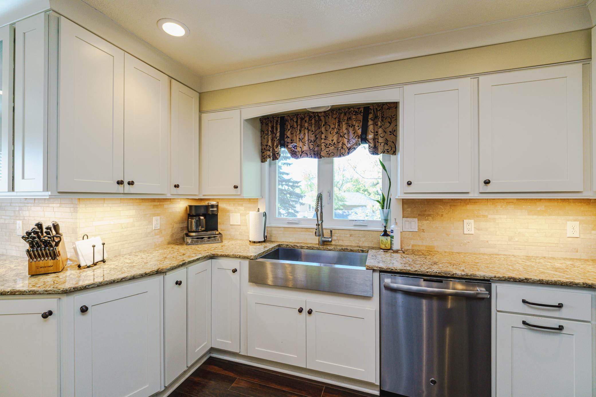 613 Chicago Drive Property Photo 17
