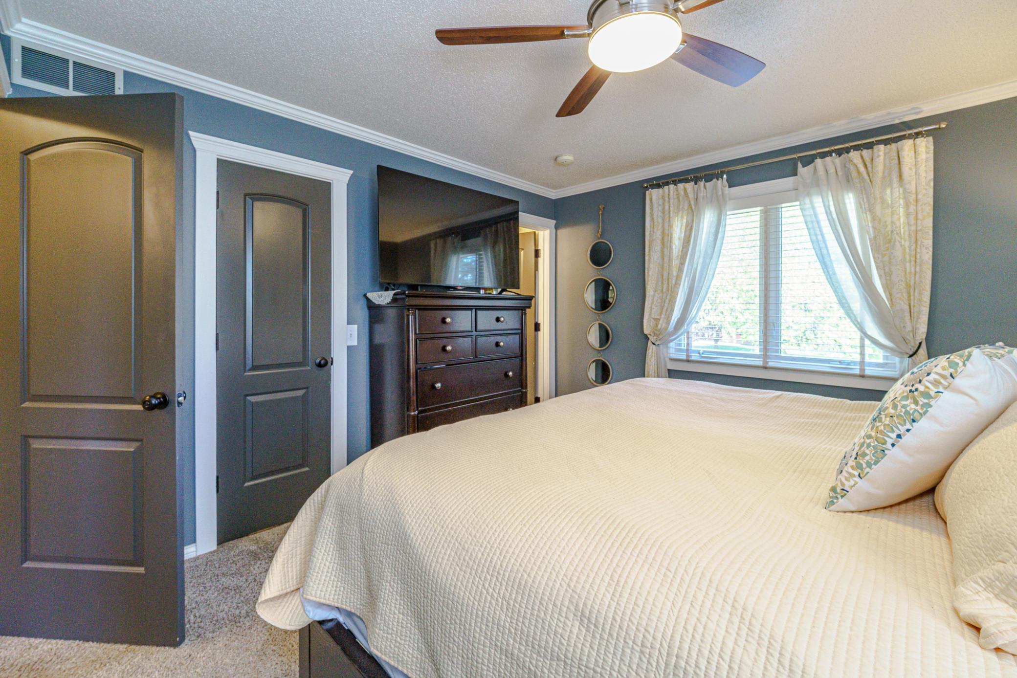 613 Chicago Drive Property Photo 28