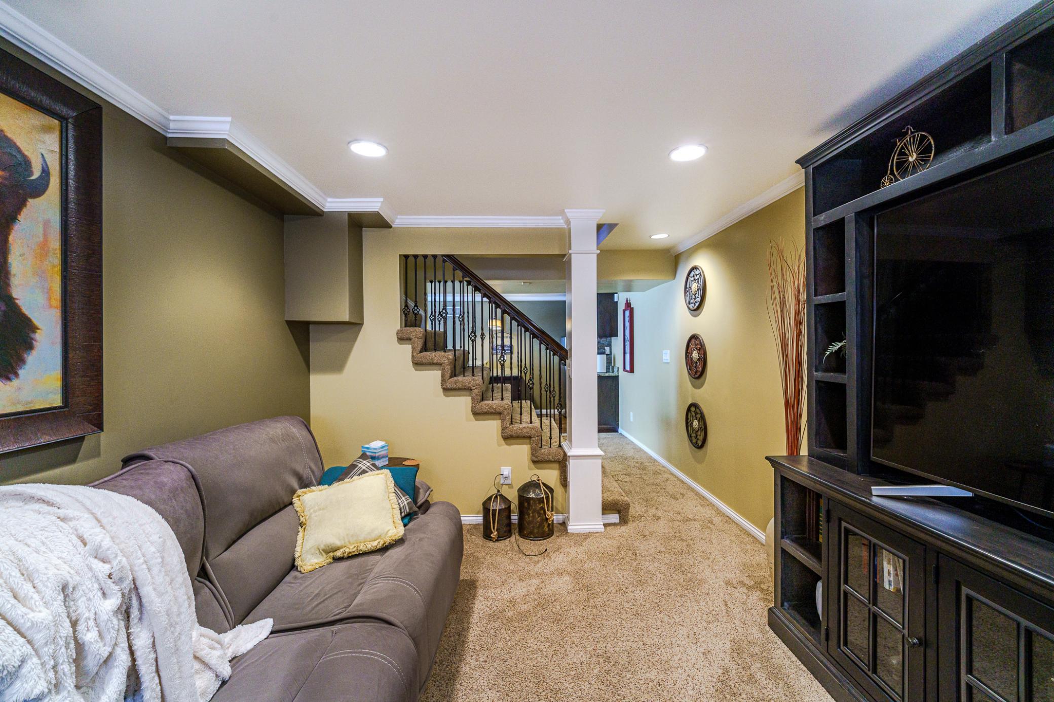 613 Chicago Drive Property Photo 33