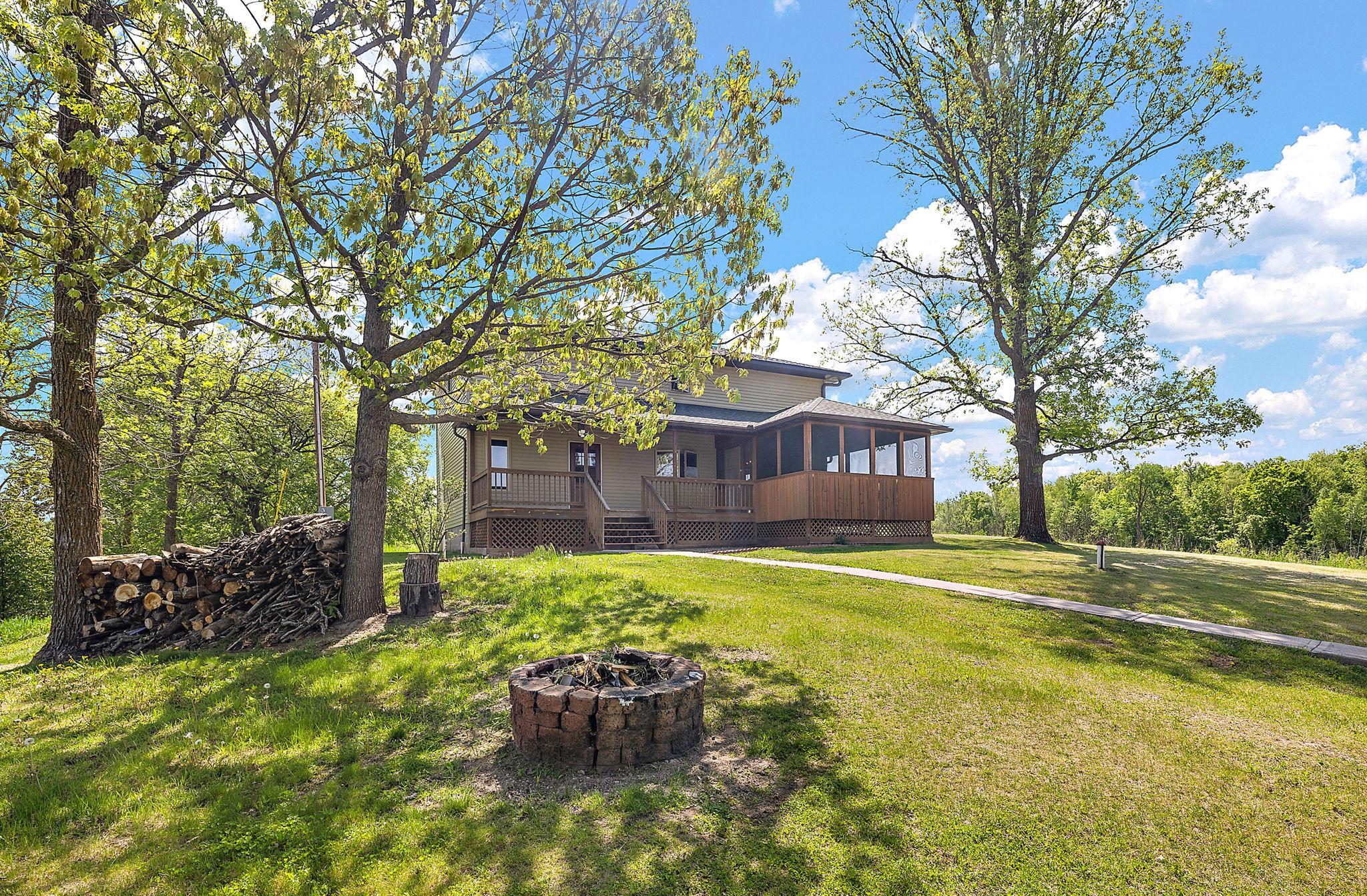36775 Us Highway 169 Property Photo 1