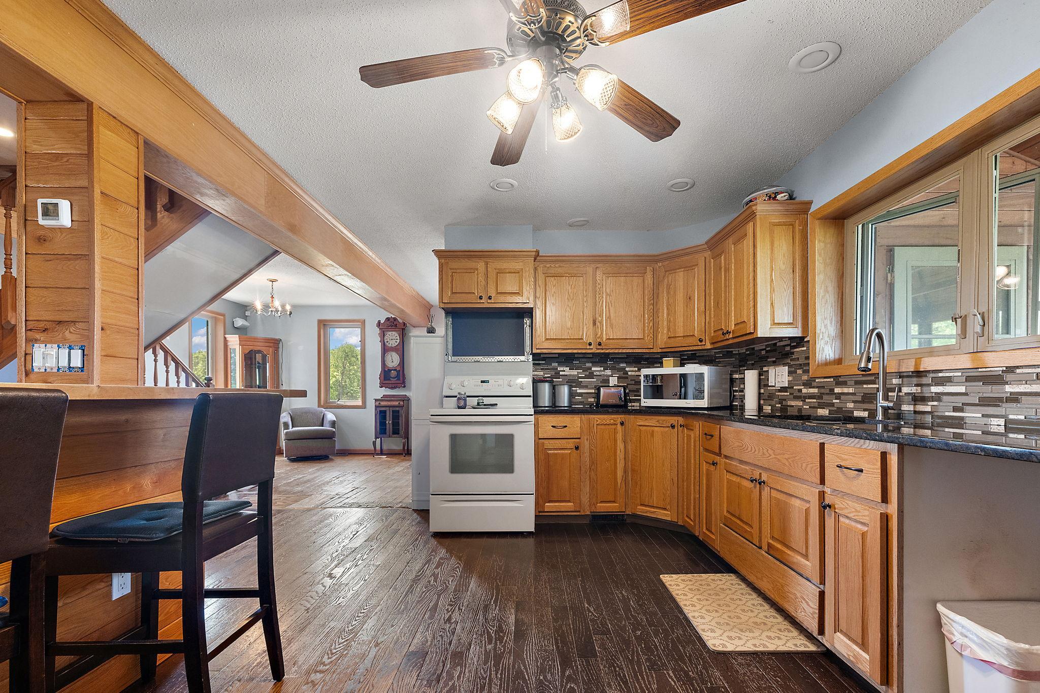 36775 Us Highway 169 Property Photo 13