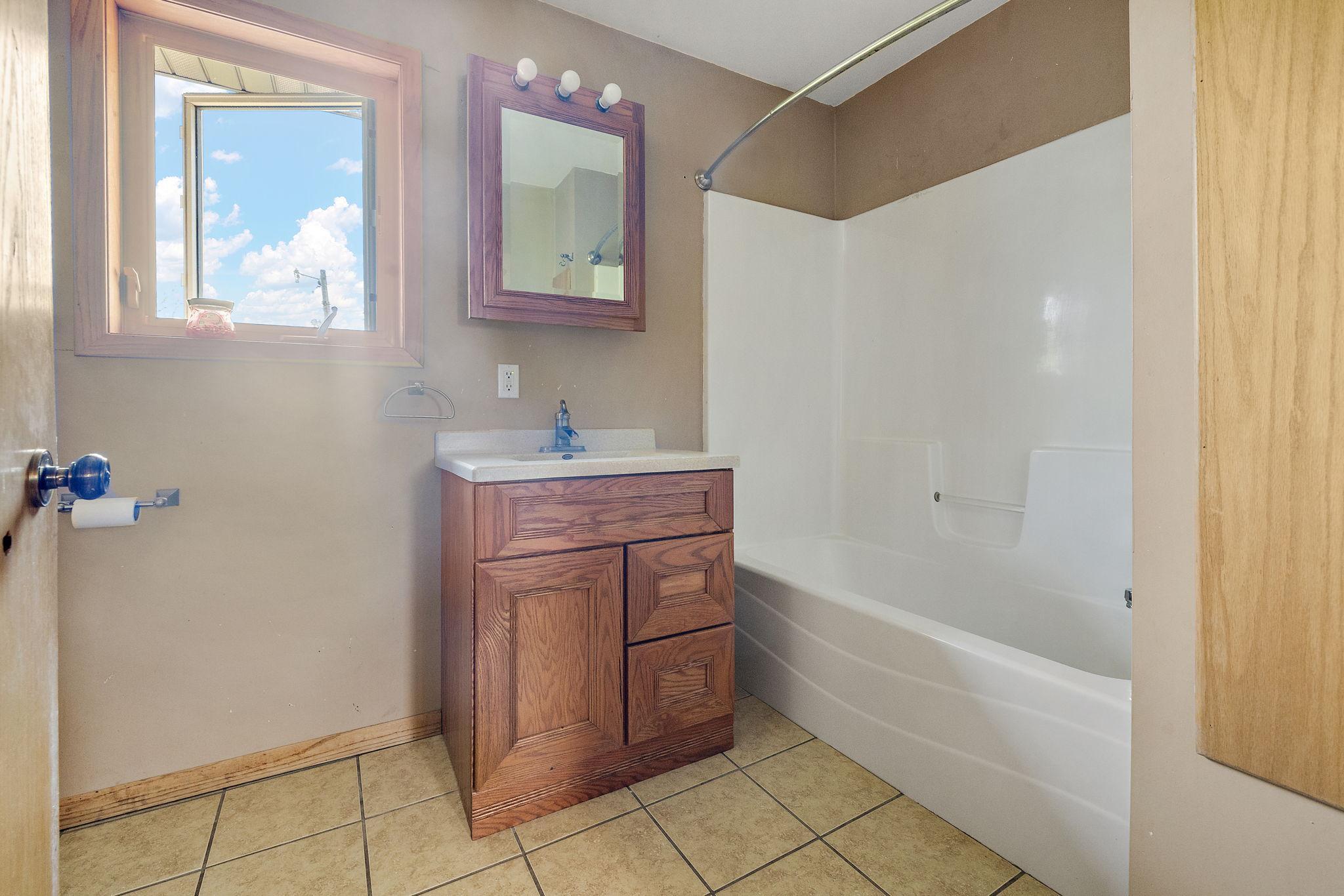 36775 Us Highway 169 Property Photo 20