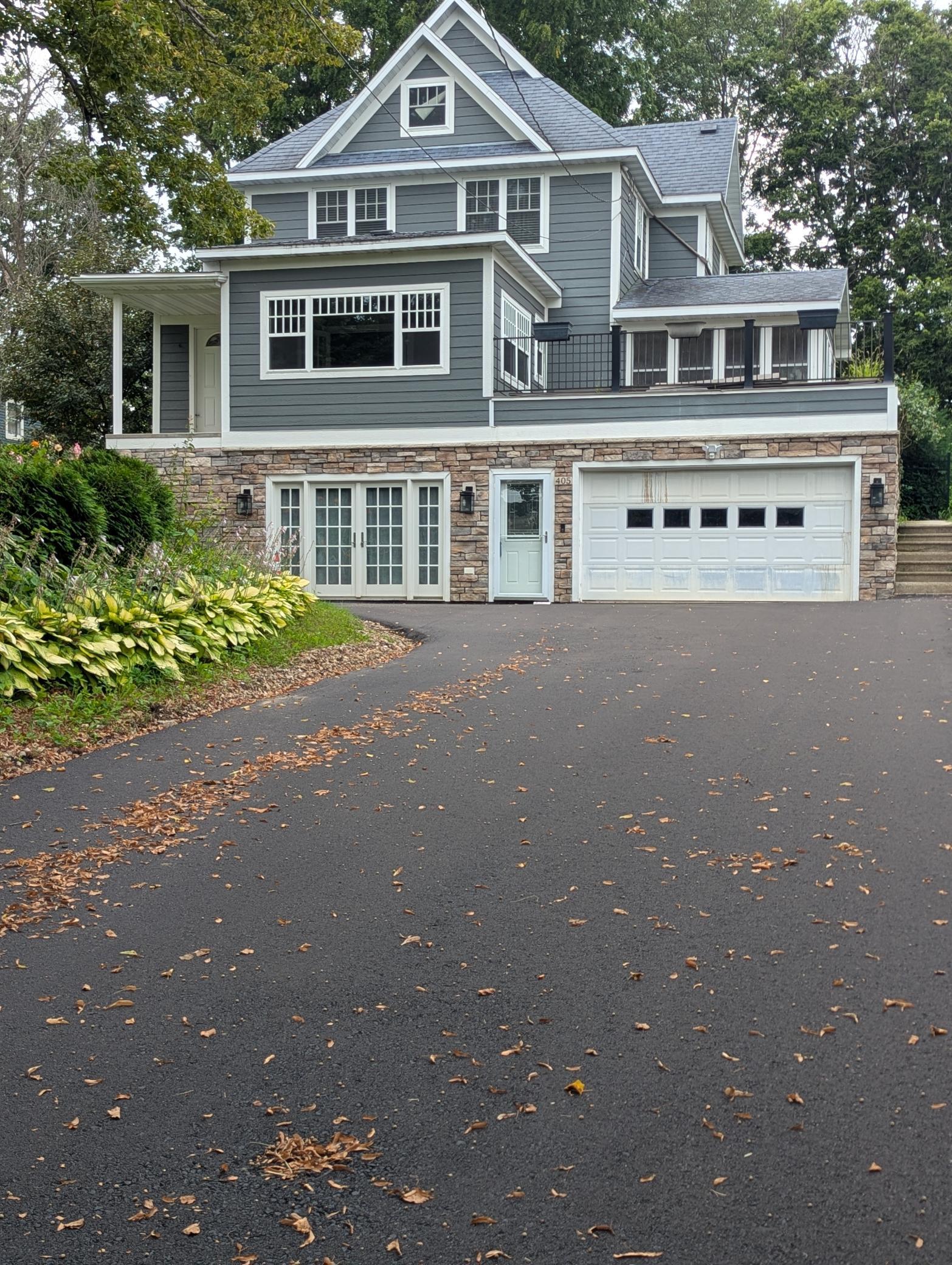 405 Vine Avenue Property Photo 1
