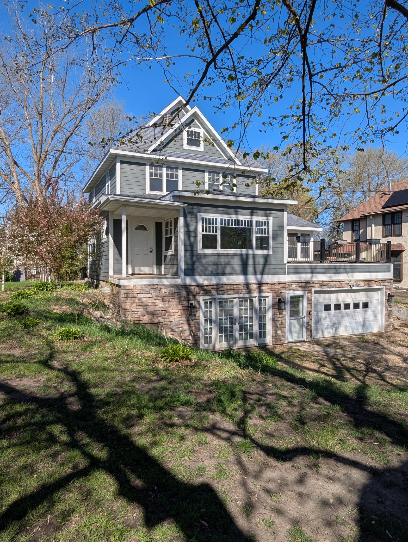 405 Vine Avenue Property Photo 2