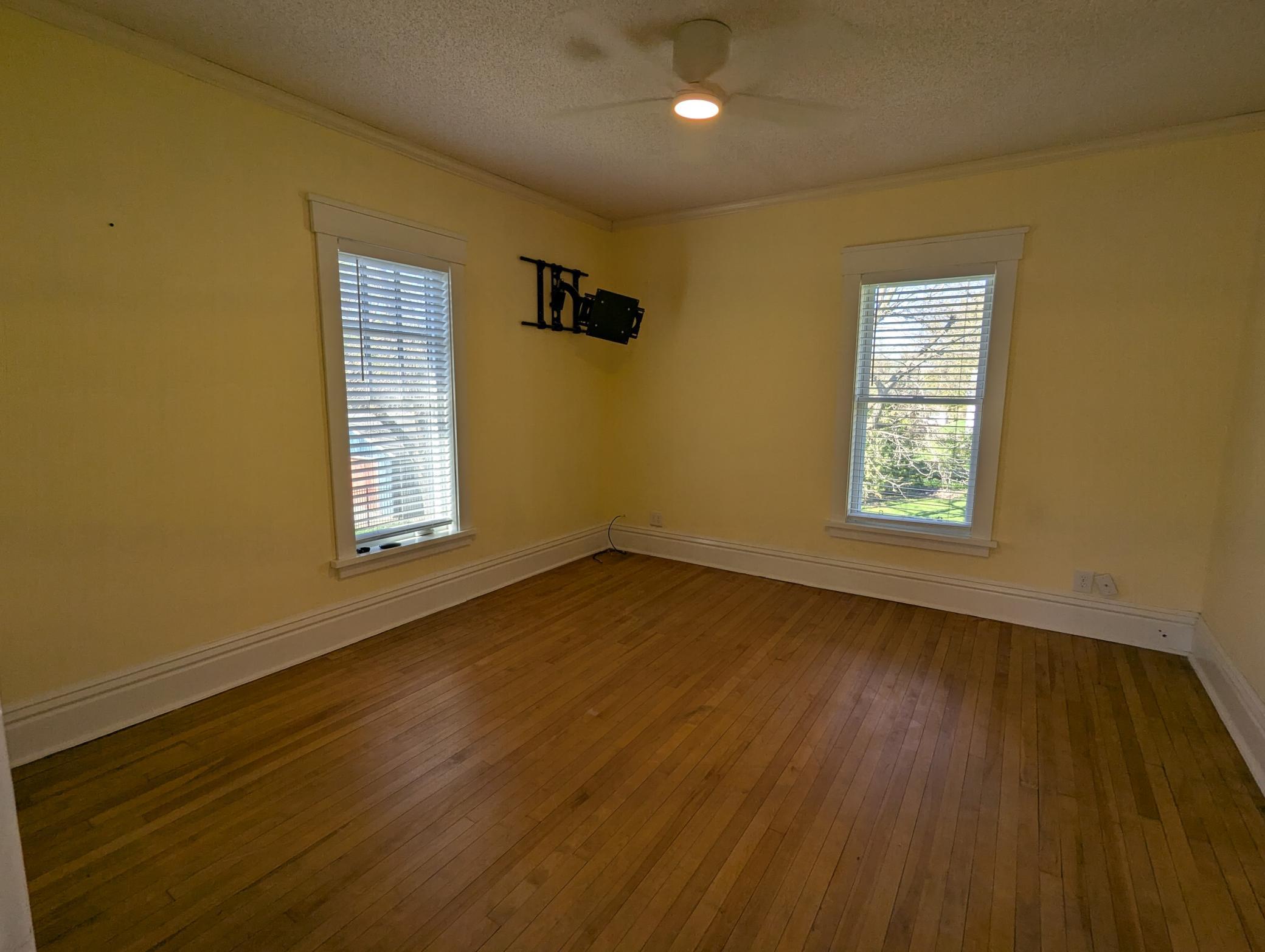 405 Vine Avenue Property Photo 32