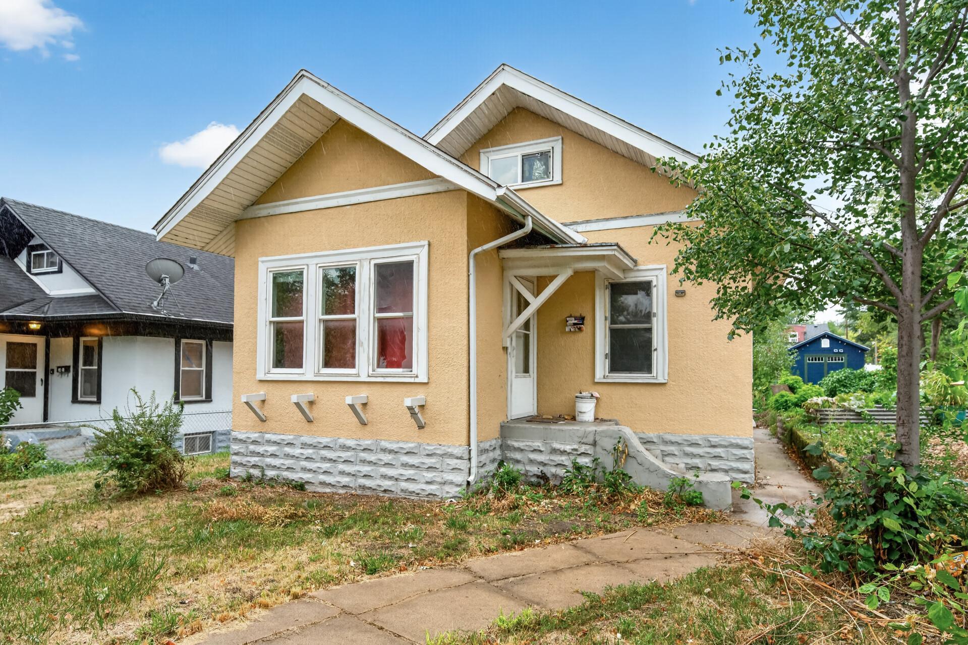 3455 Girard Avenue N Property Photo 15